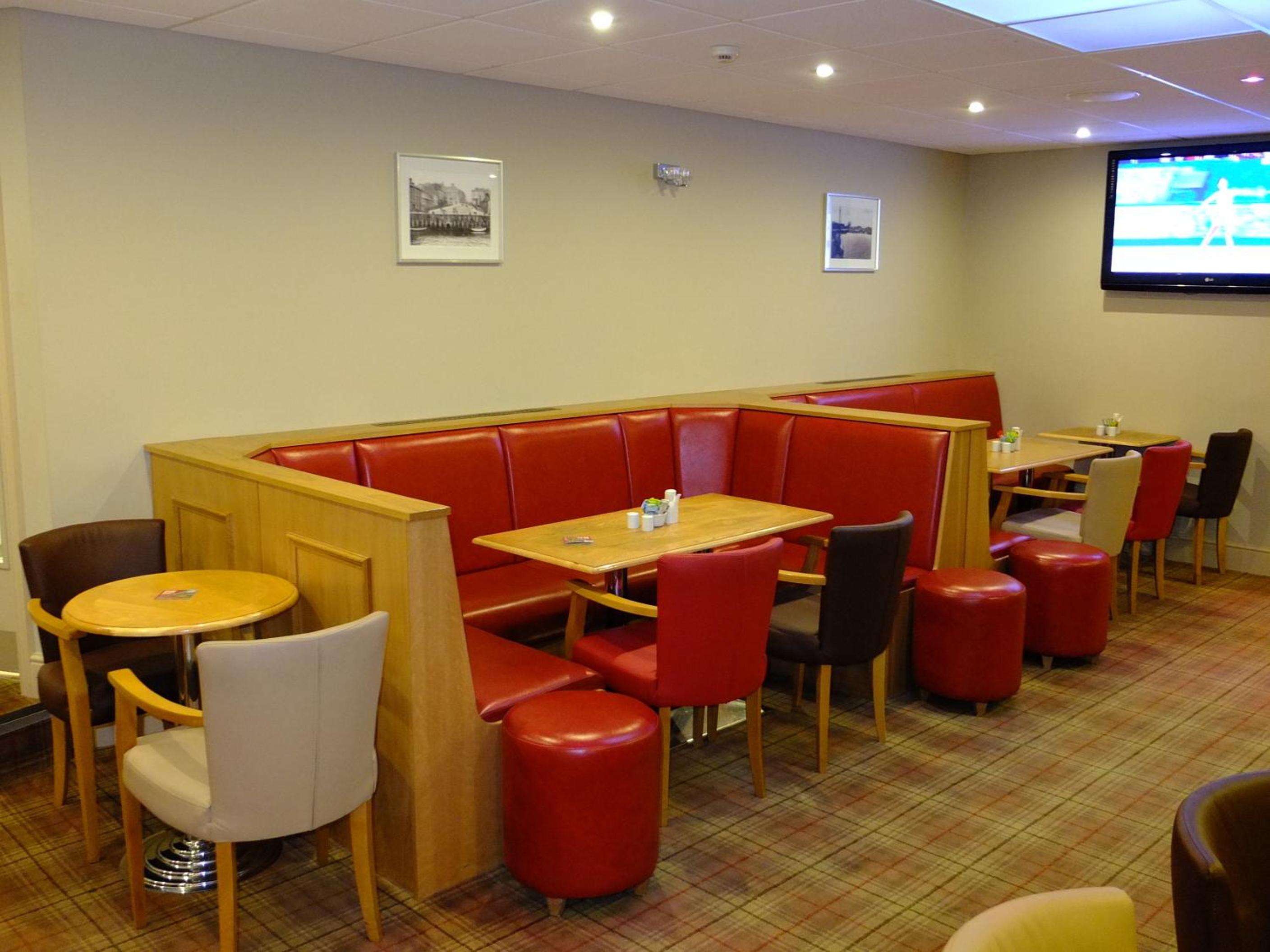 The Golden Lion Hotel