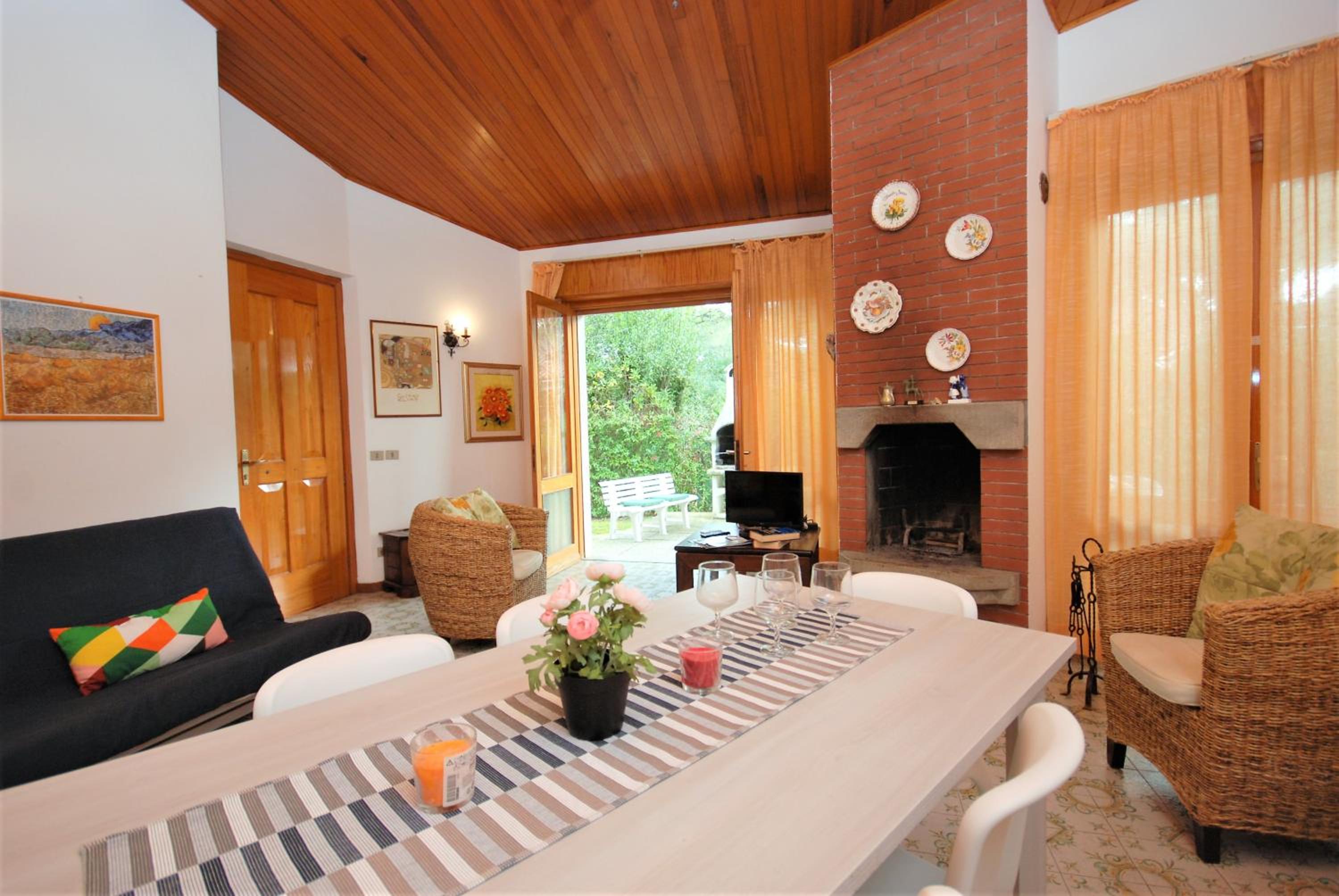 Villa Ralph view 3