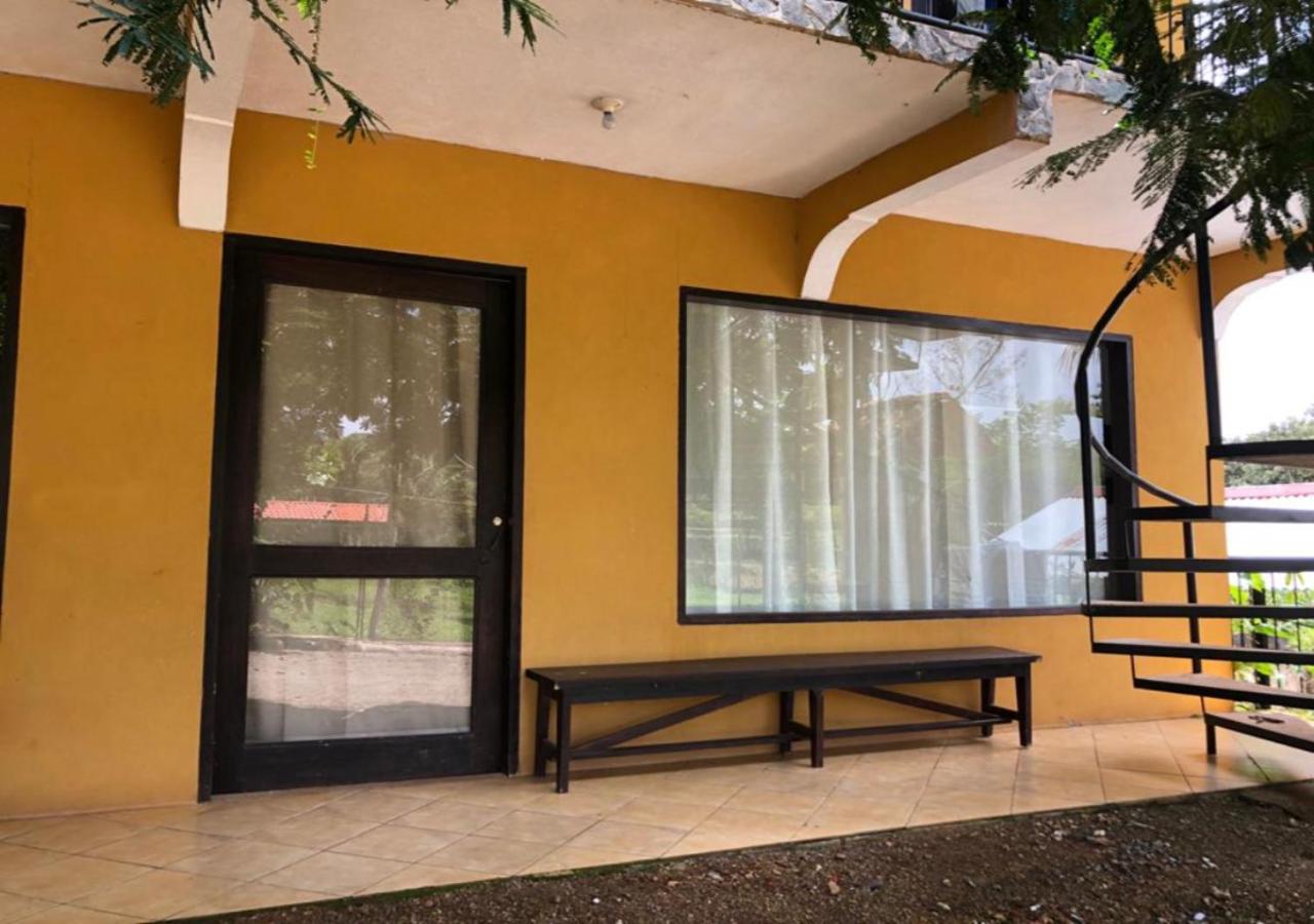 Restaurante y cabinas Sudy