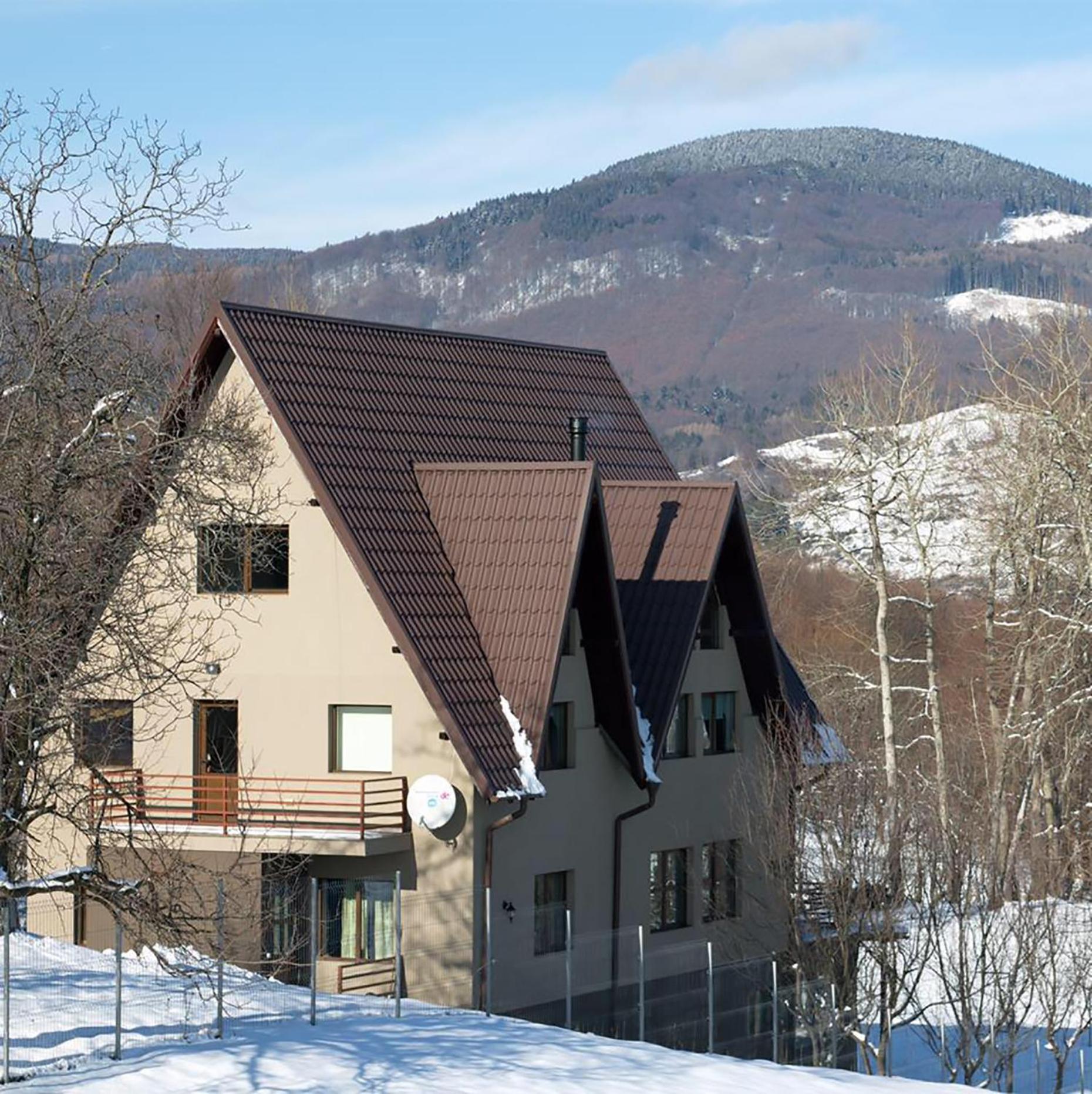 Puzzle House and Nature view 2