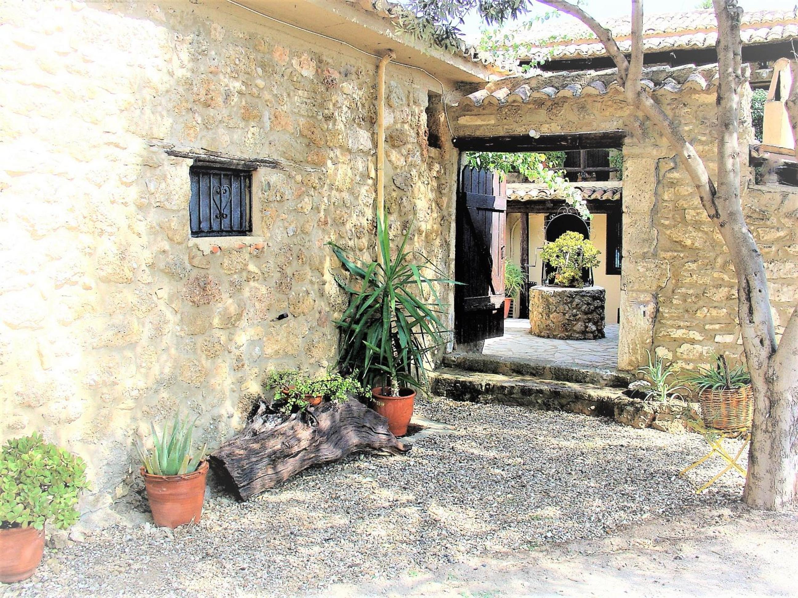 Ampelos Estate
