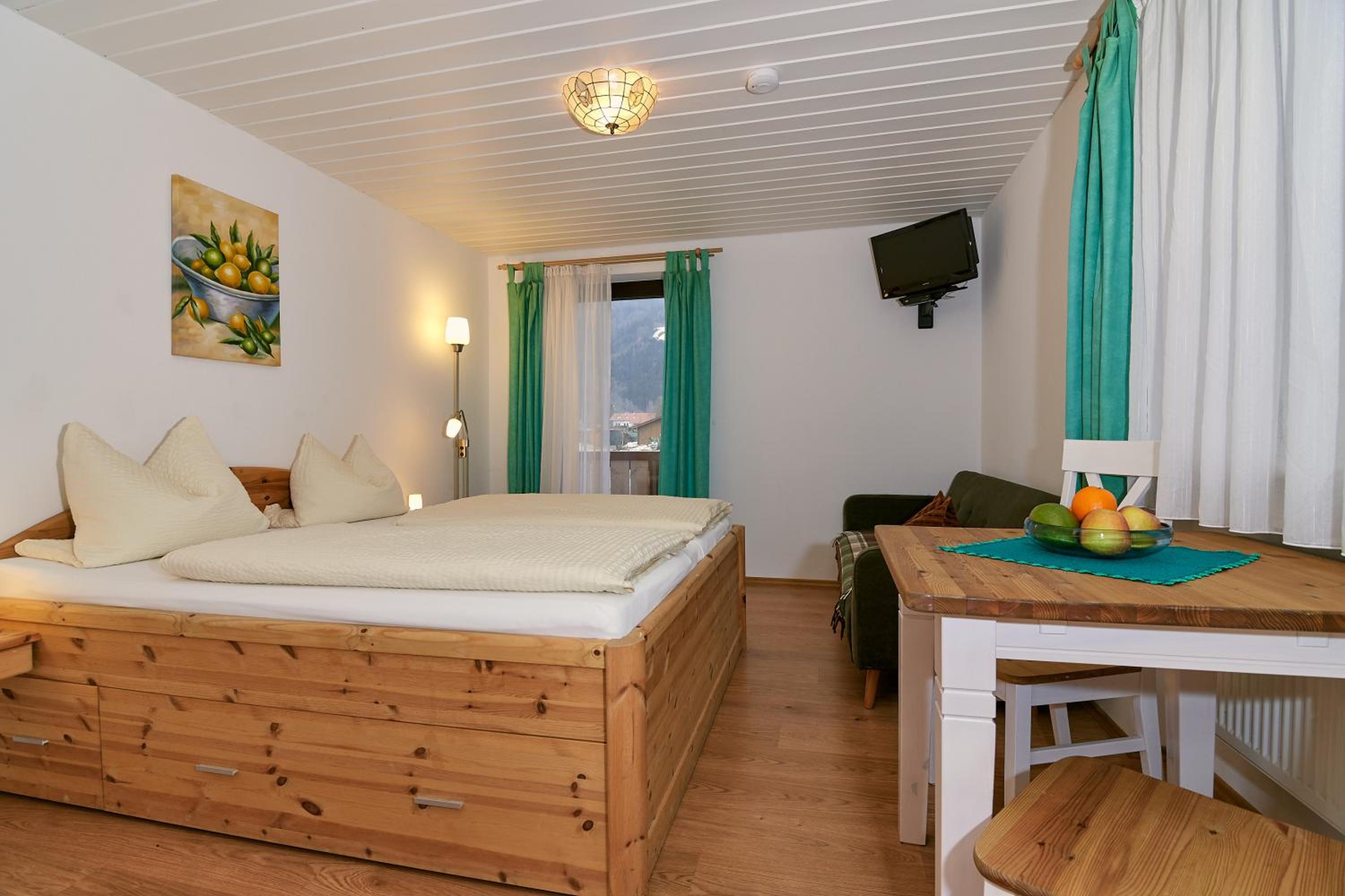 Dangl GbR, Gästehaus Sonnenhof - inkl. Chiemgau Karte
