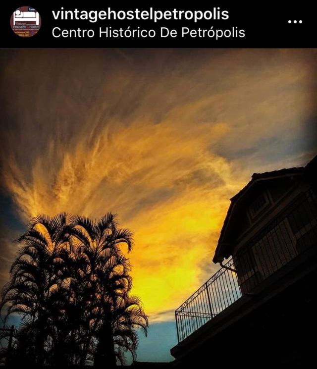 Hostel Casarão Vintage - temos Suítes