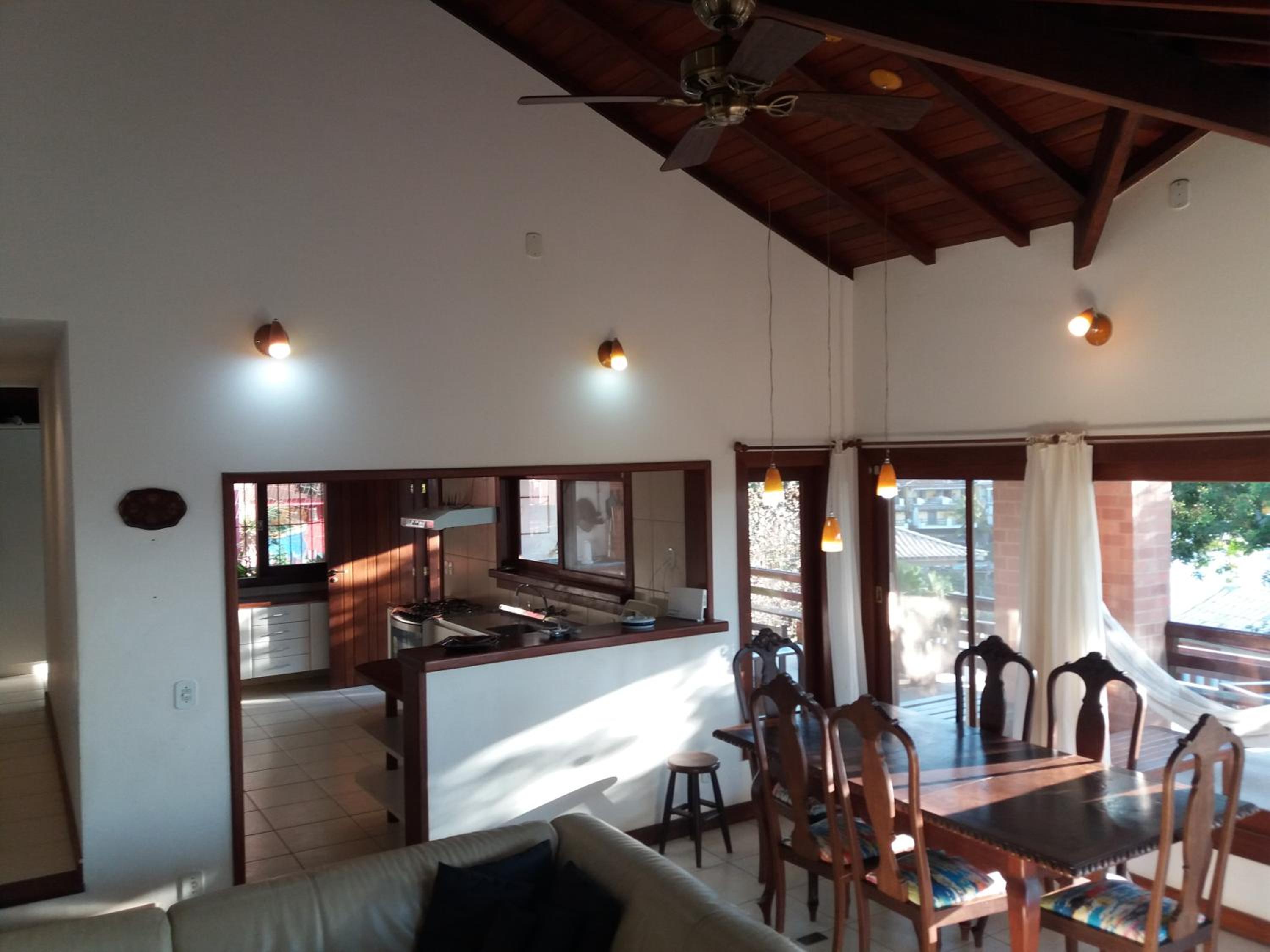 Casa e piscina privativa, vista para o mar em condomínio pé na areia
