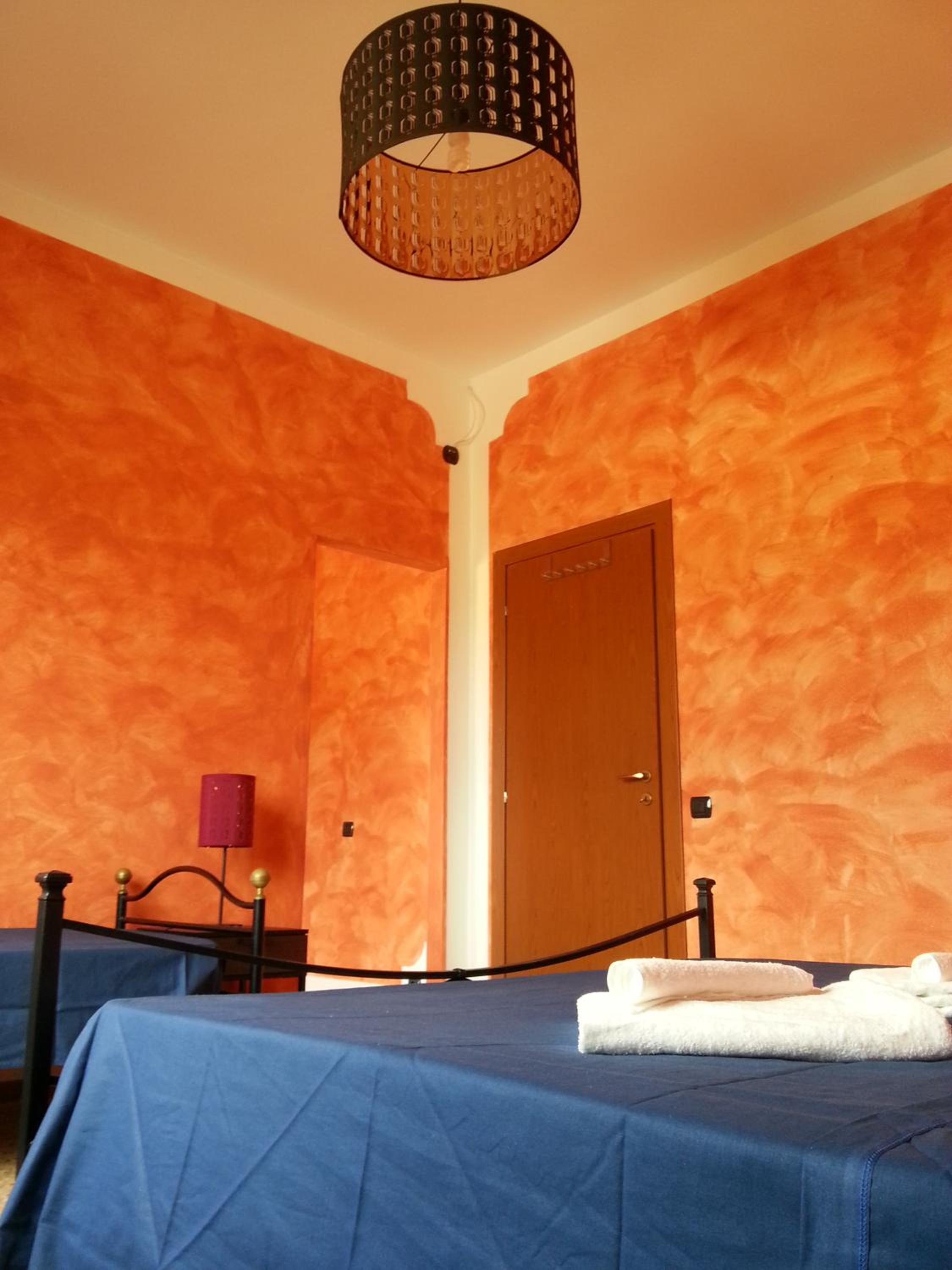 Room in BB - B b Oasis Passion Fiera - Triple room with Wifi and Ac photo 3