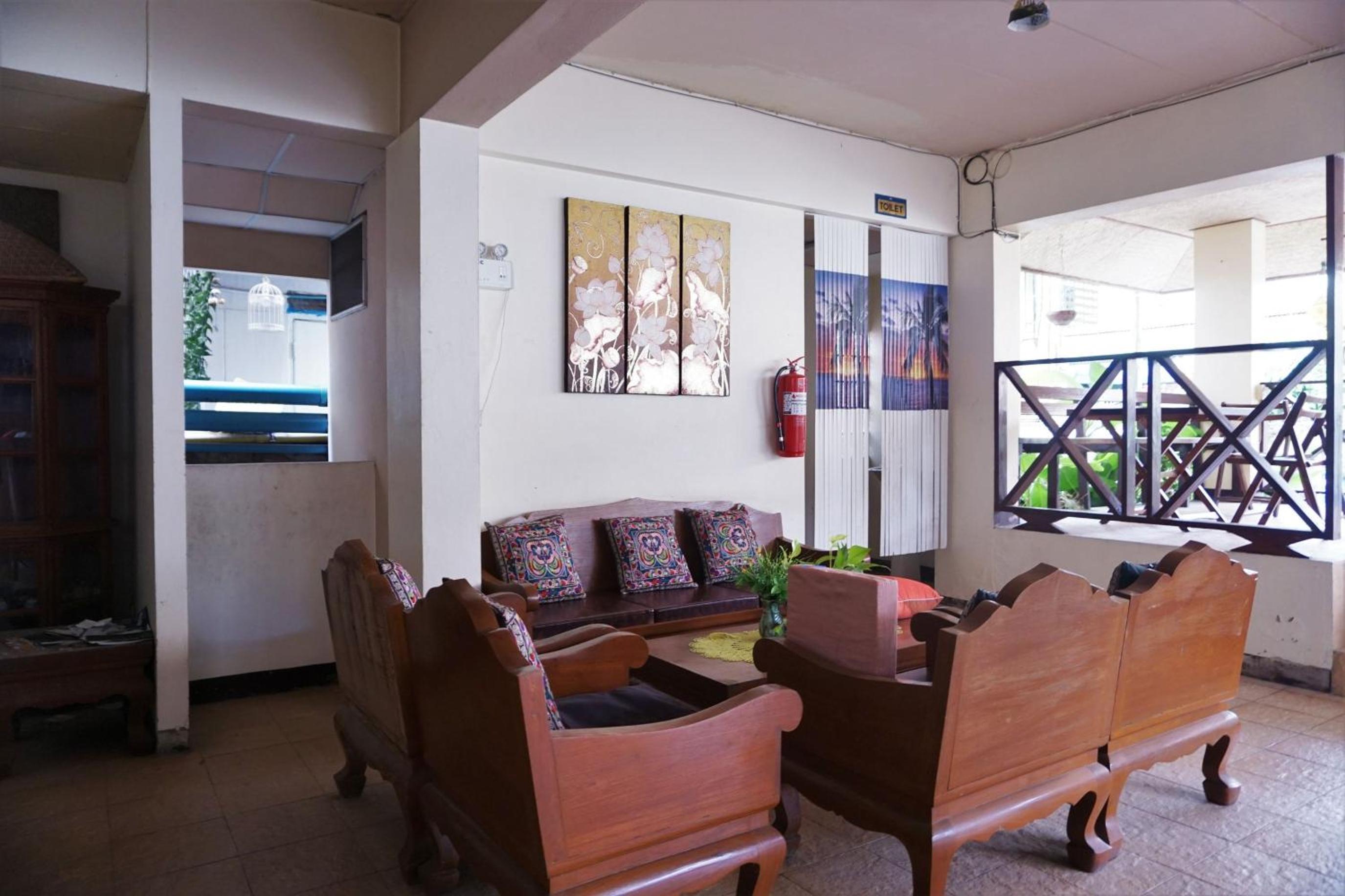 lounge