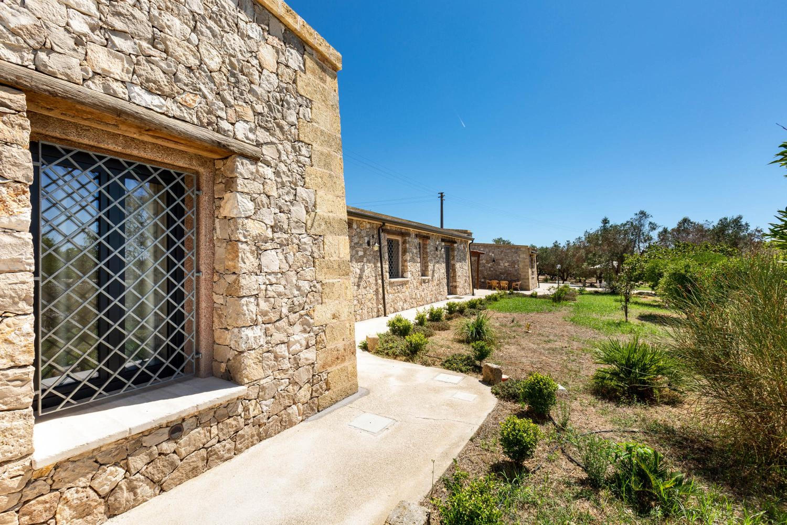 Villa Crocilupo by Perle di Puglia view 4