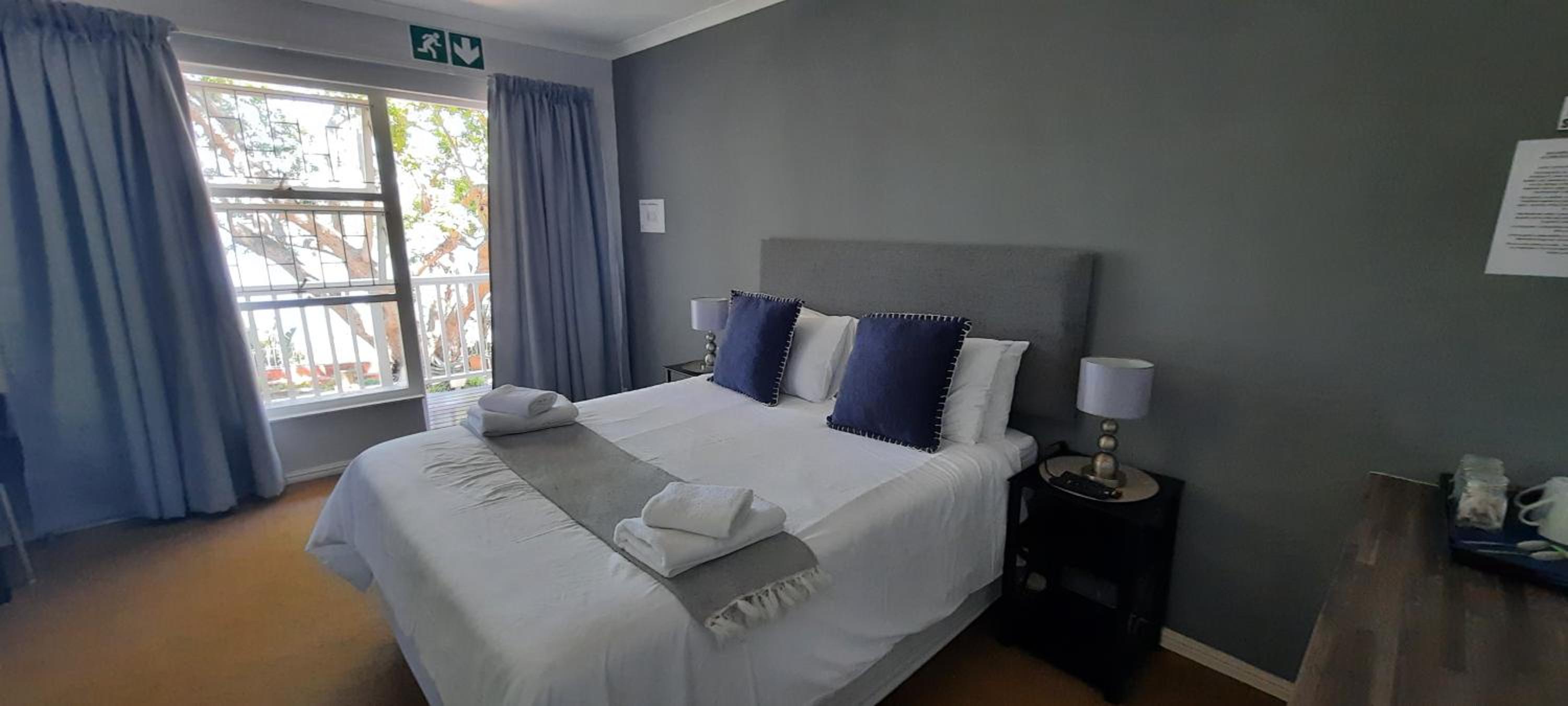 Phoenix Lodge and Waterside Accommodation