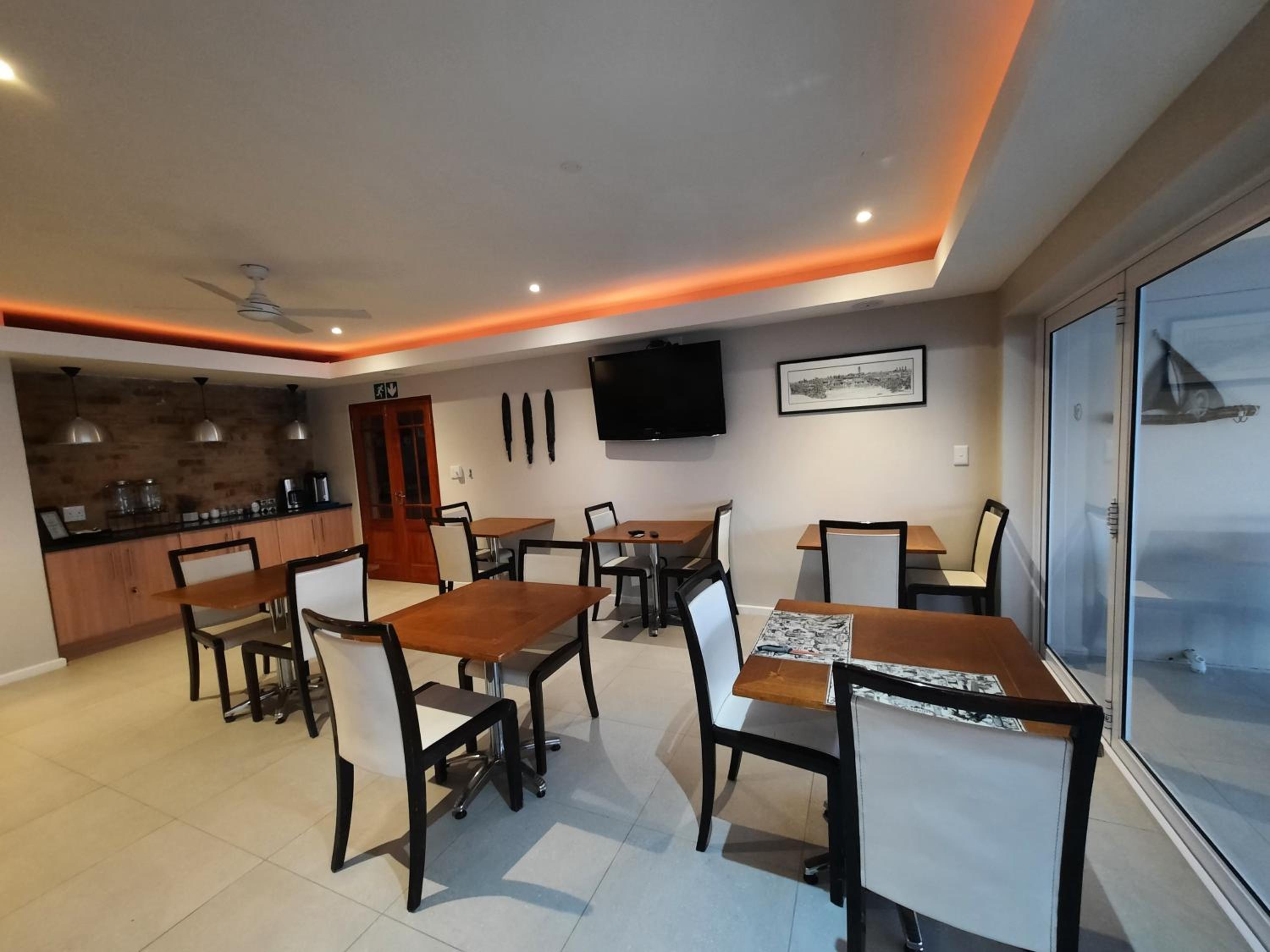Phoenix Lodge and Waterside Accommodation