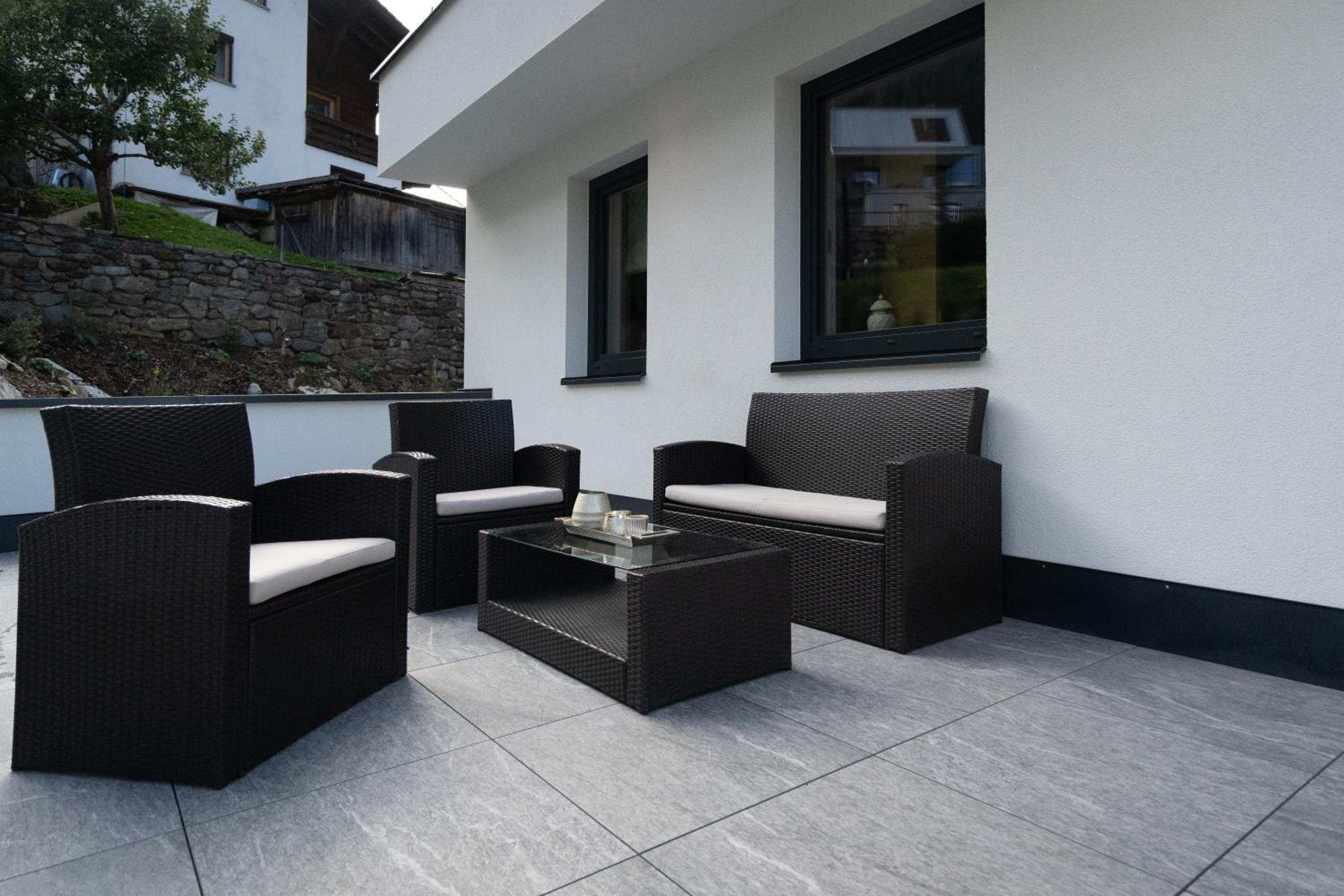 Mountain Living Ski-in & Ski out Silvretta Sommer Card Including
