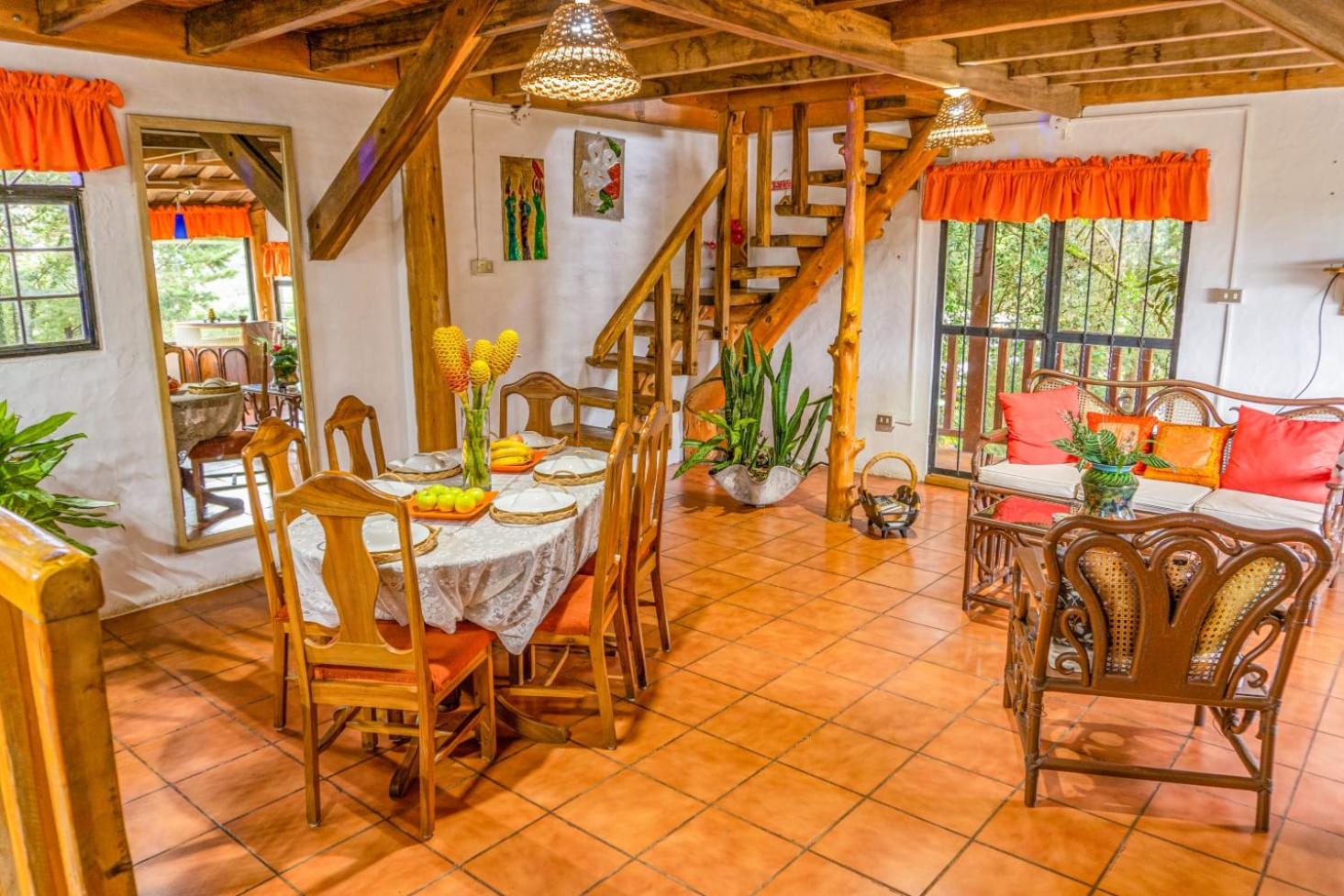 Los Naranjos Town Houses