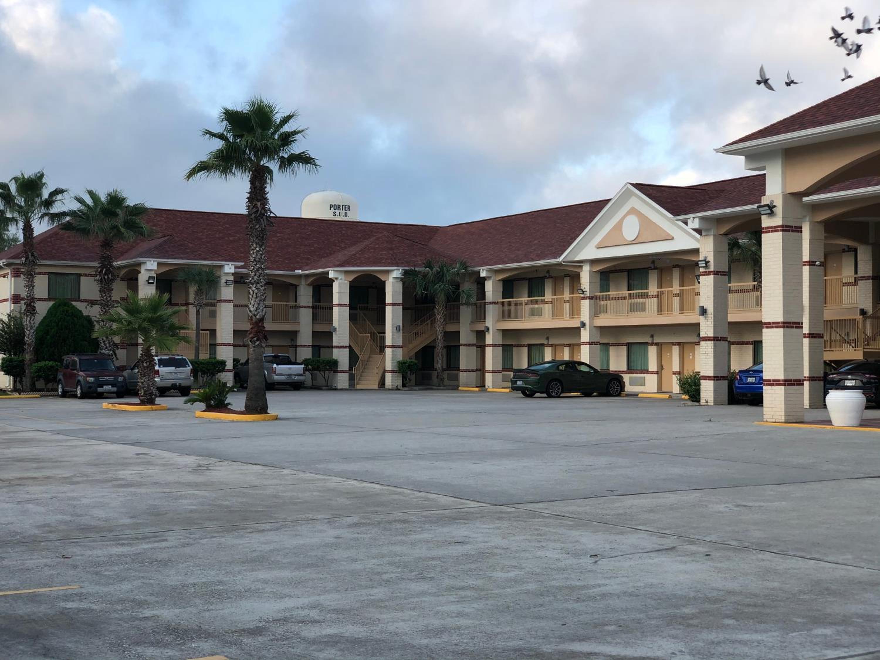 Porter Executive Inn  Suites - Property Image 5