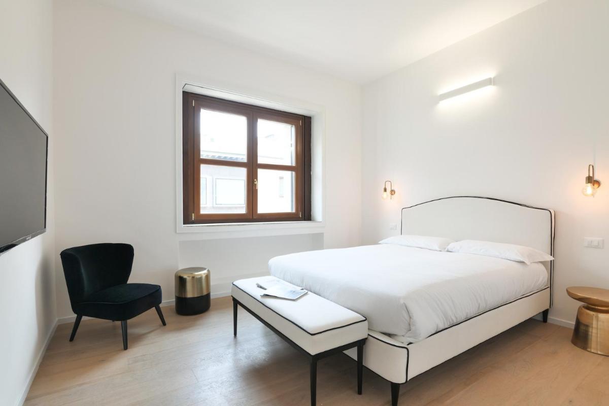 Contempora Apartments - Turati 4 Bedrooms Apartment