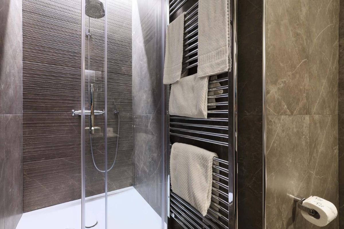 Contempora Apartments - Turati 4 Bedrooms Apartment