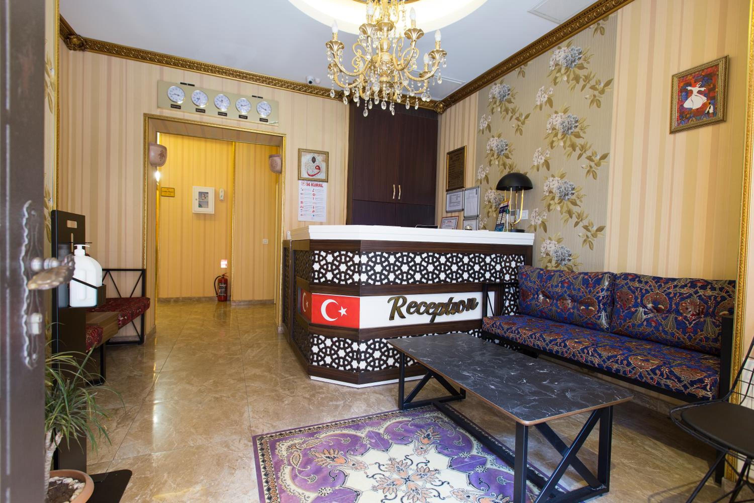 Hotel Queens Land - Image 22