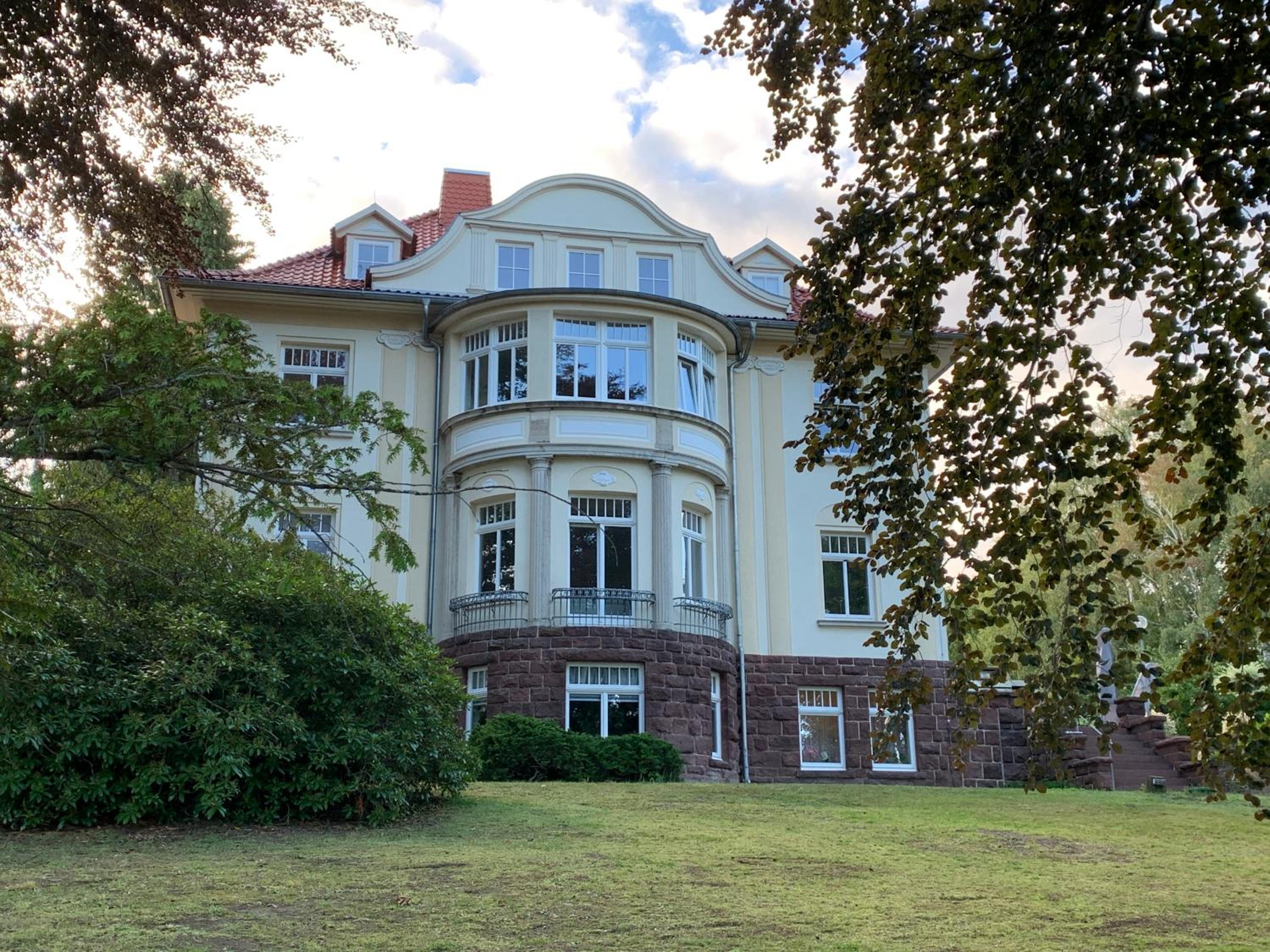 Residenz im Park view 3