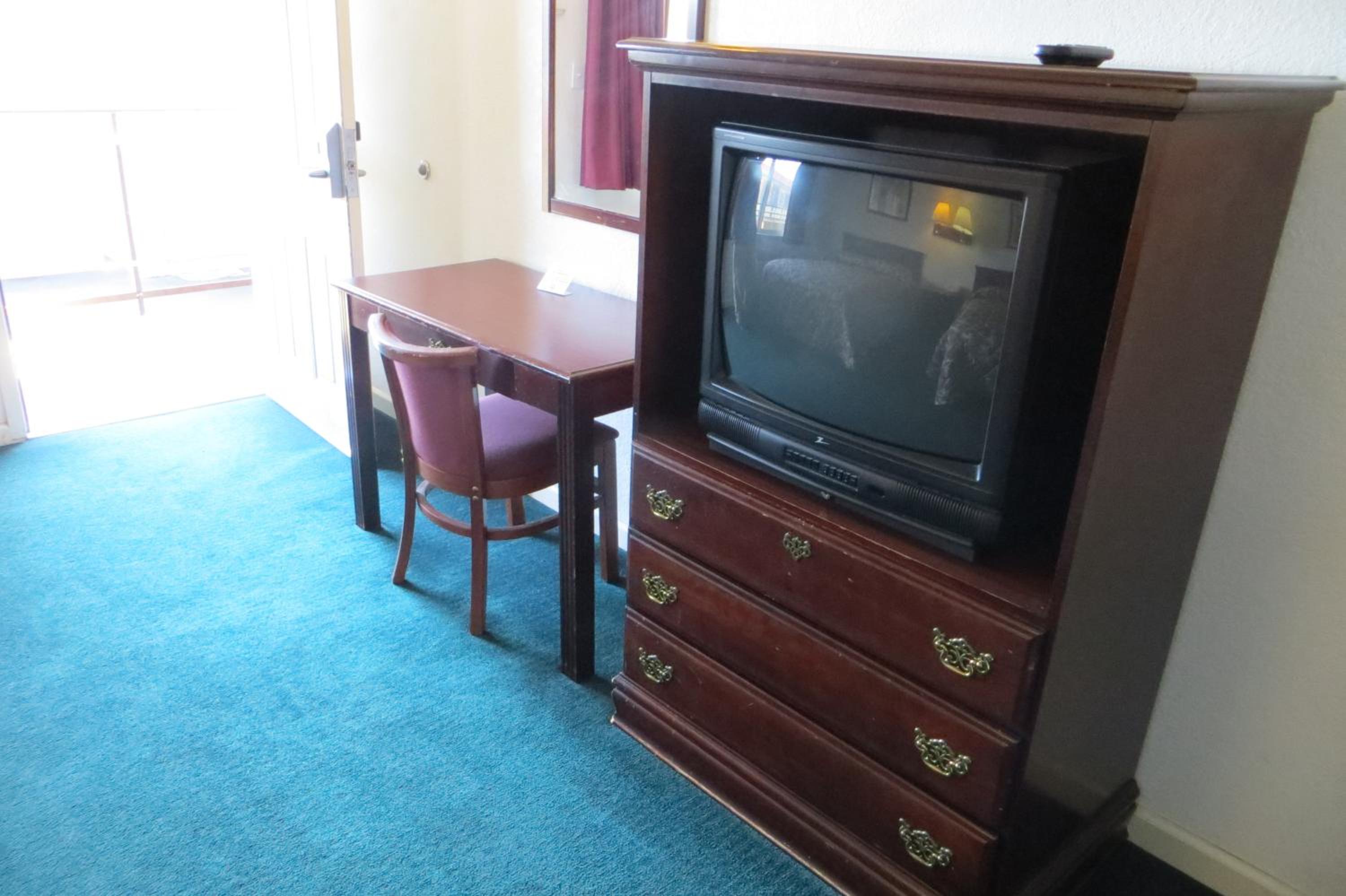 Capri Motel