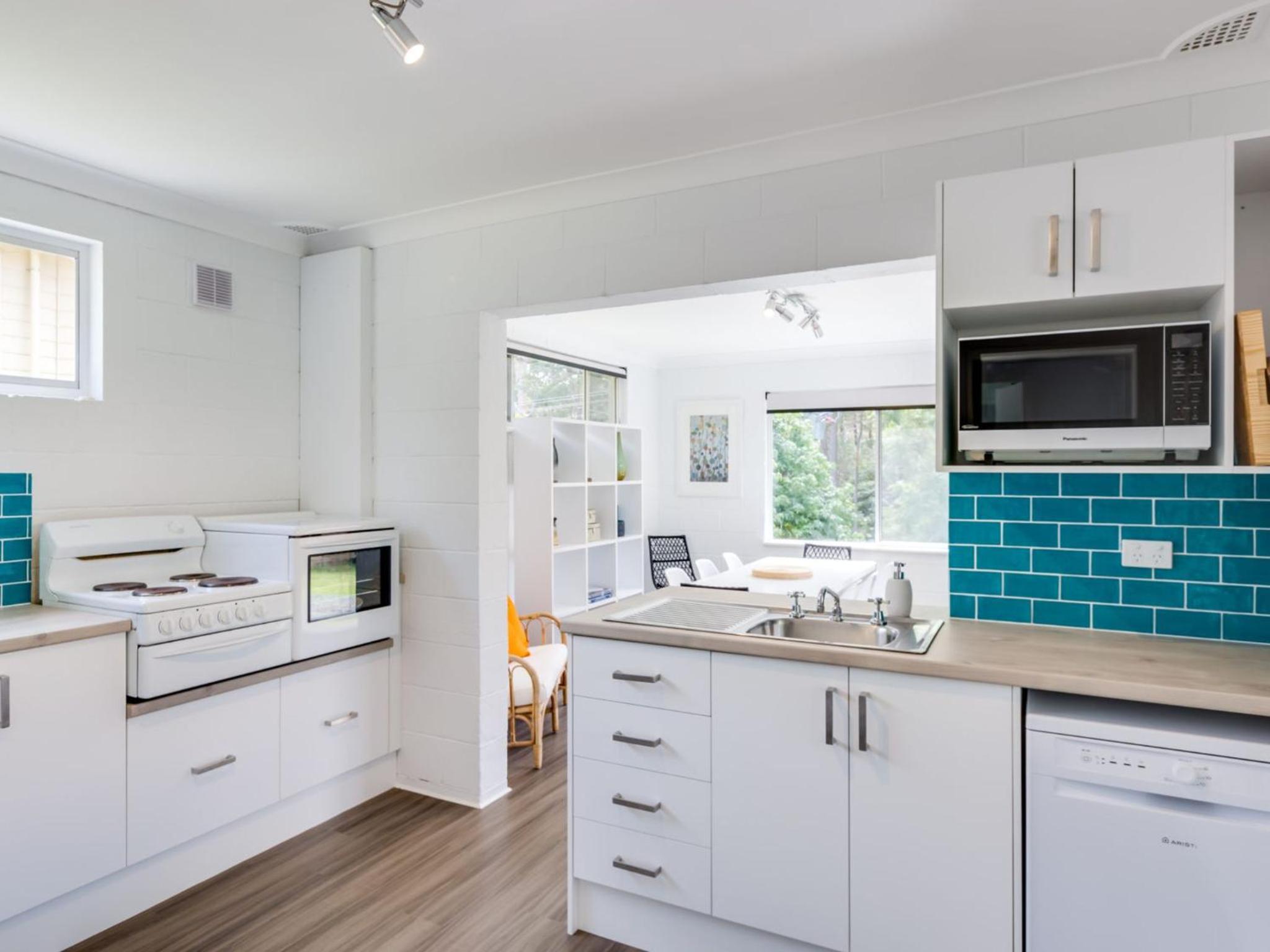 Bay Breeze at Blenheim Beach Vincentia