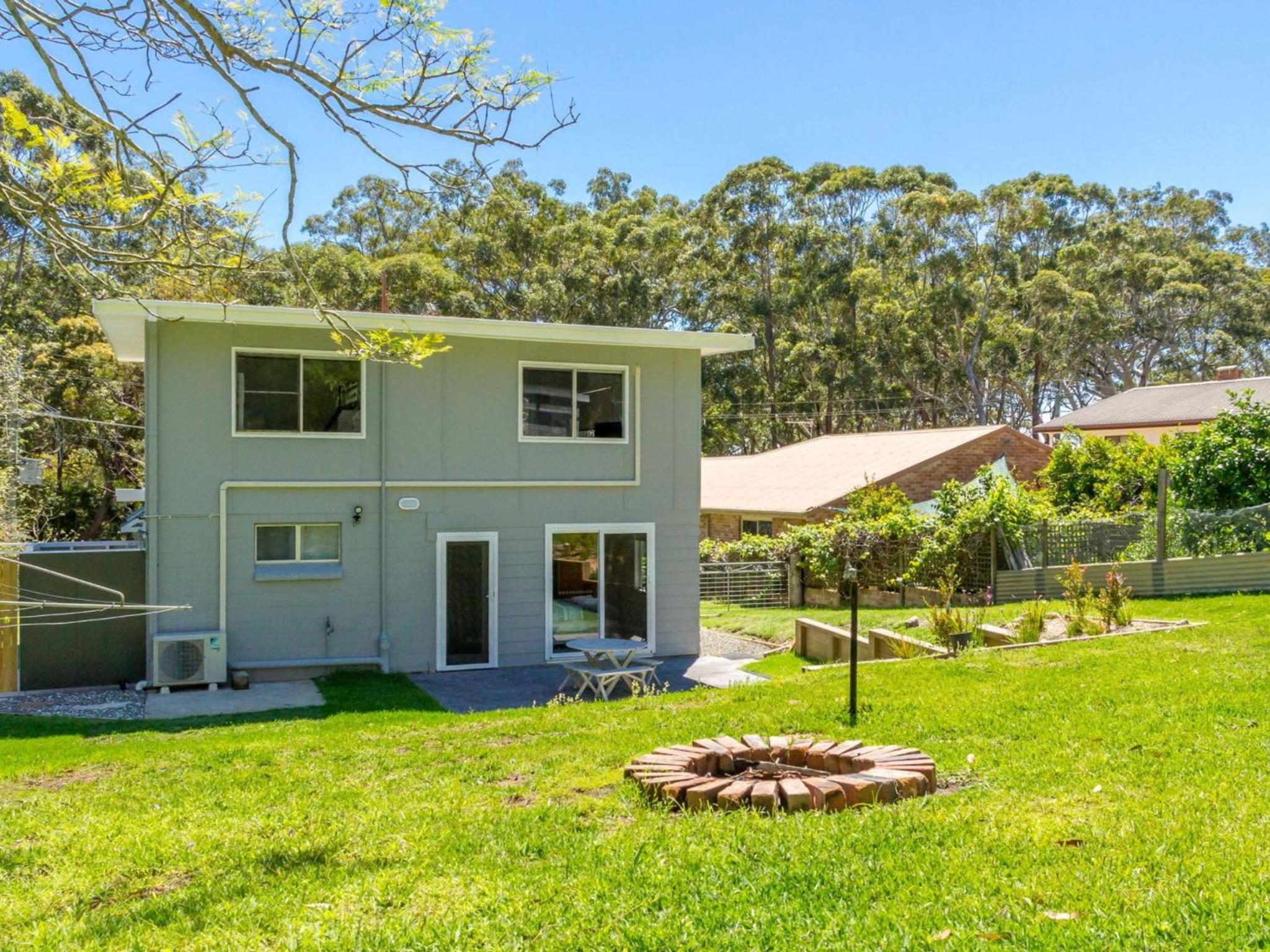 Bay Breeze at Blenheim Beach Vincentia