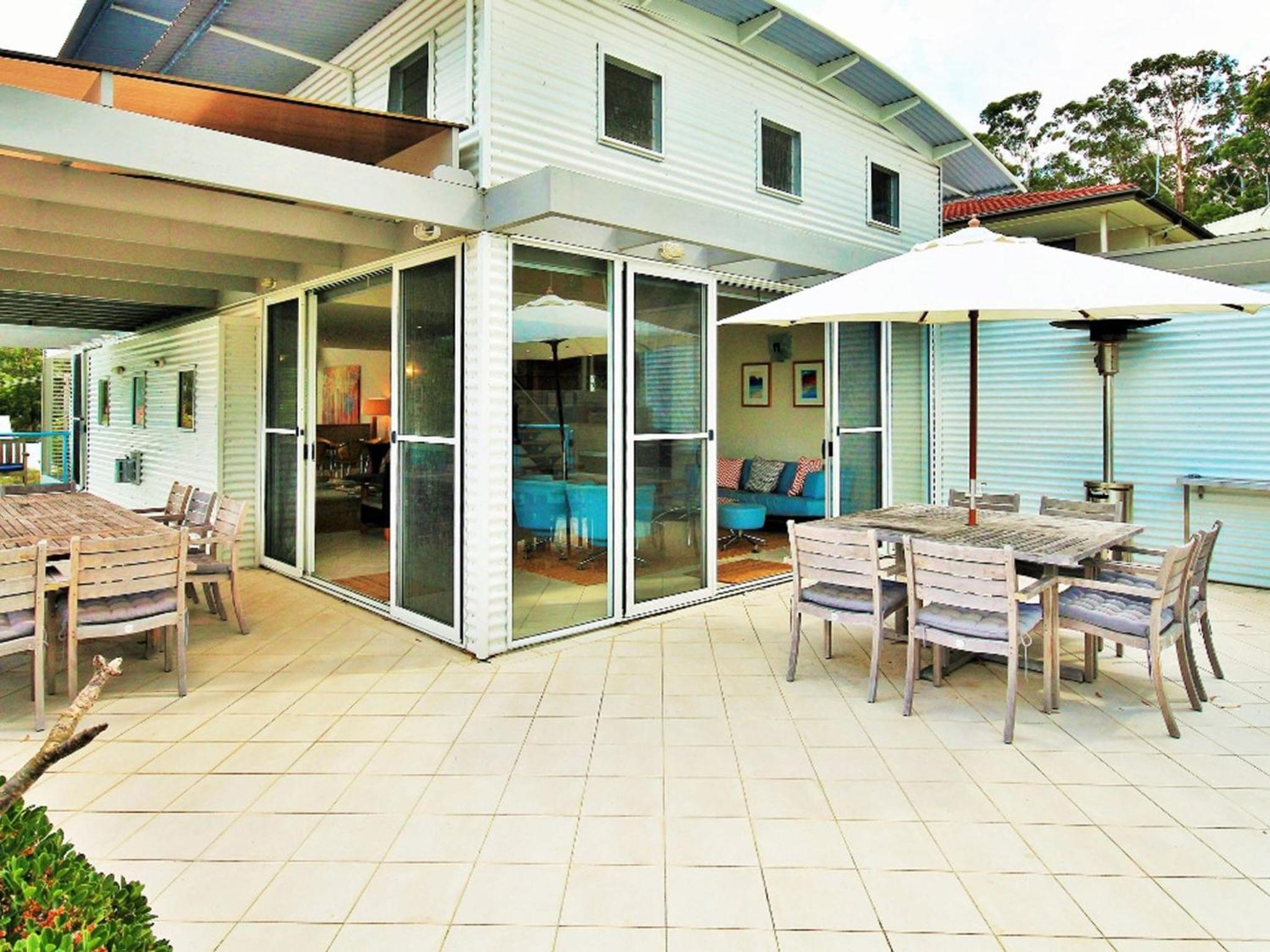 Shorelines at Hyams Beach