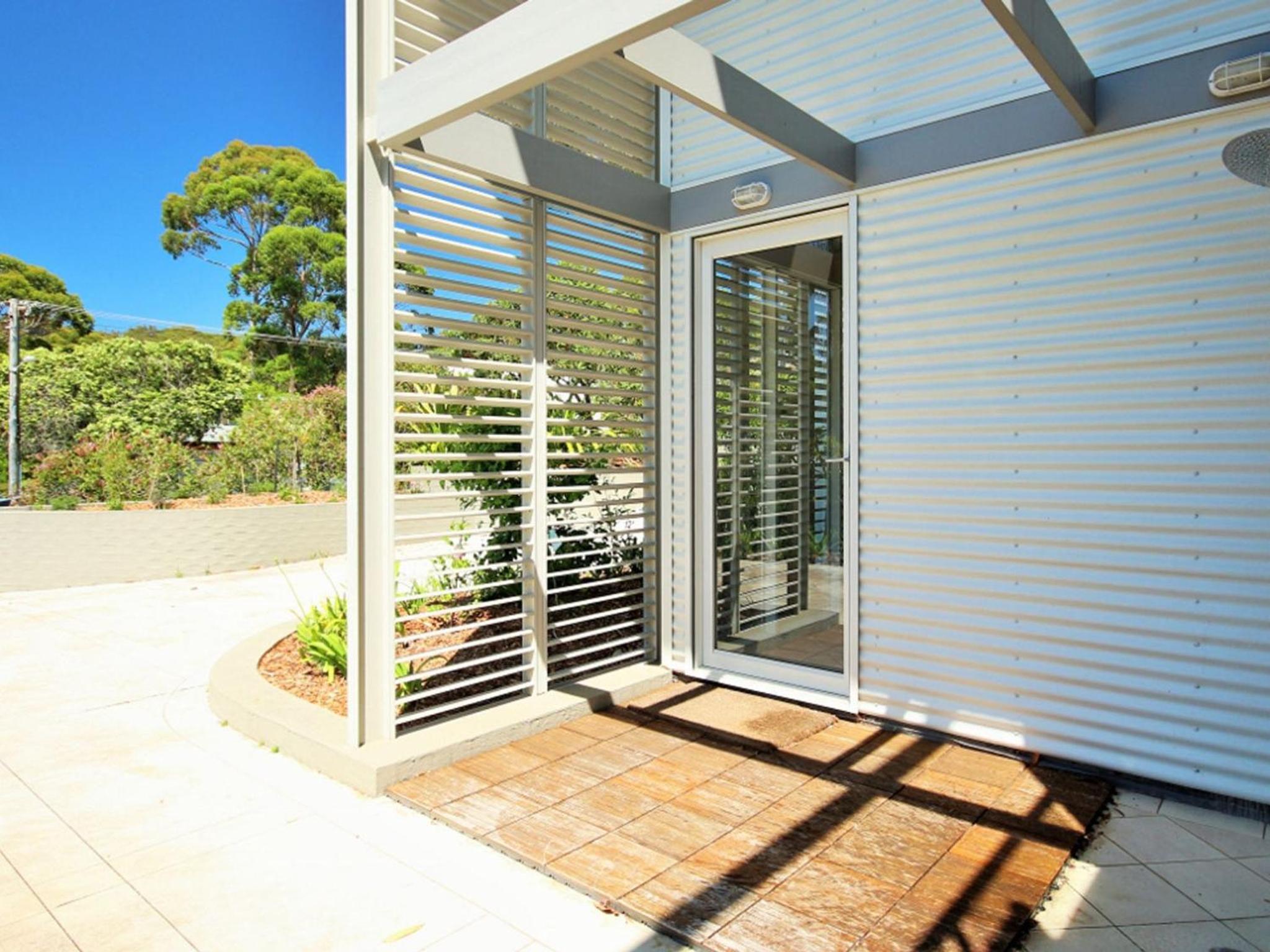 Shorelines at Hyams Beach