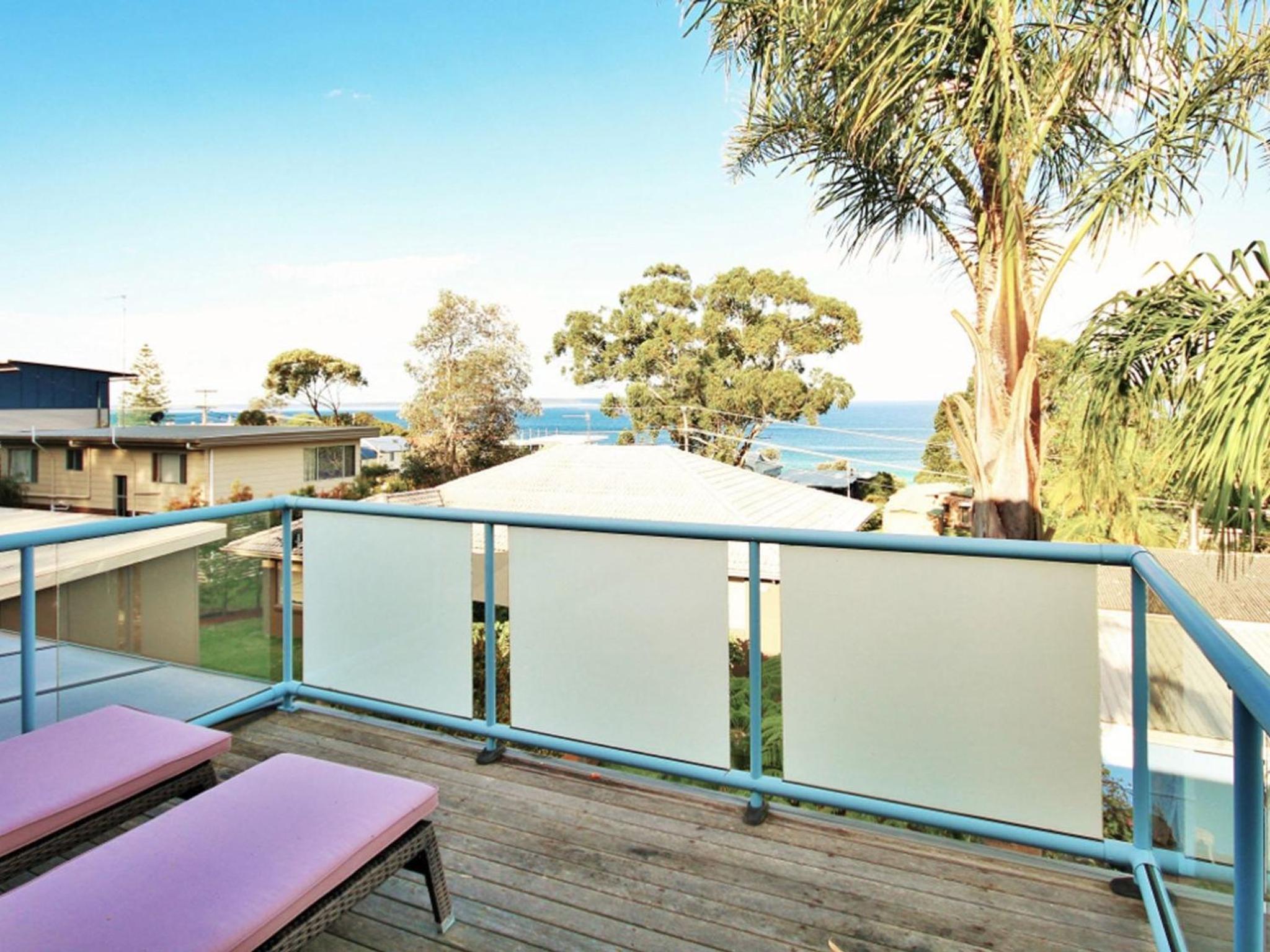 Shorelines at Hyams Beach