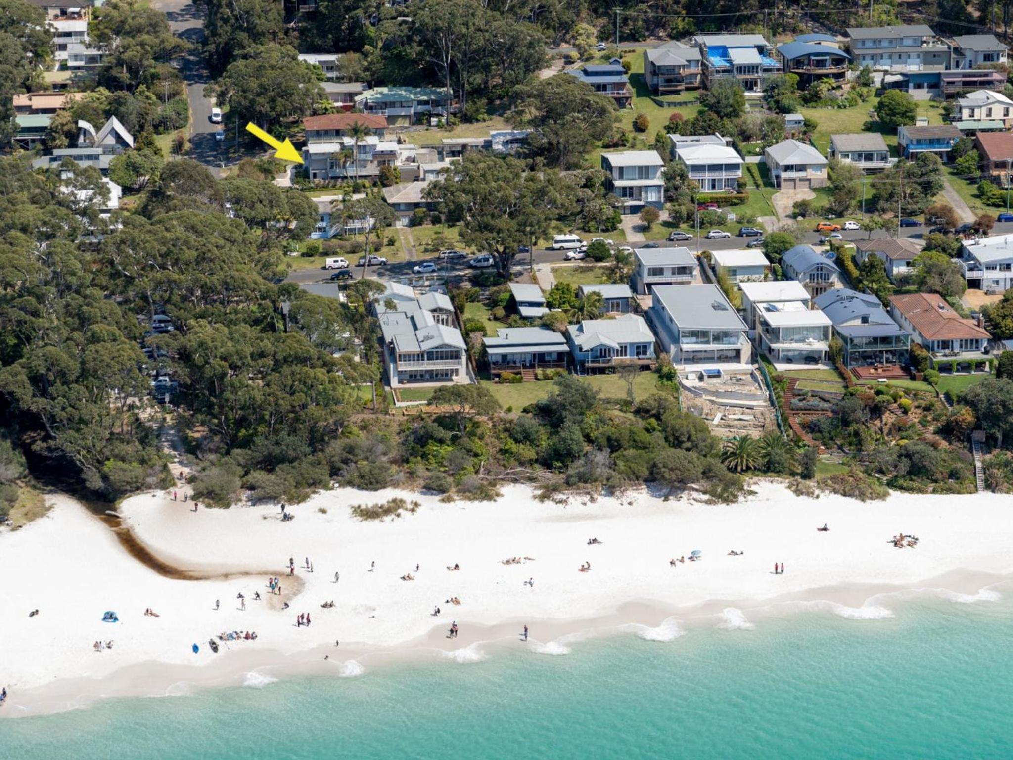 Shorelines at Hyams Beach