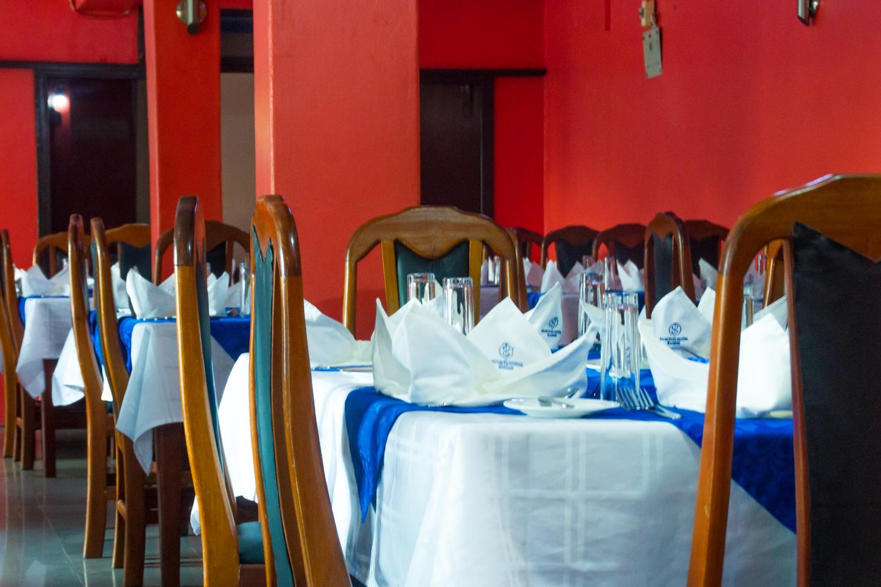 Sandton Hotel Kasese