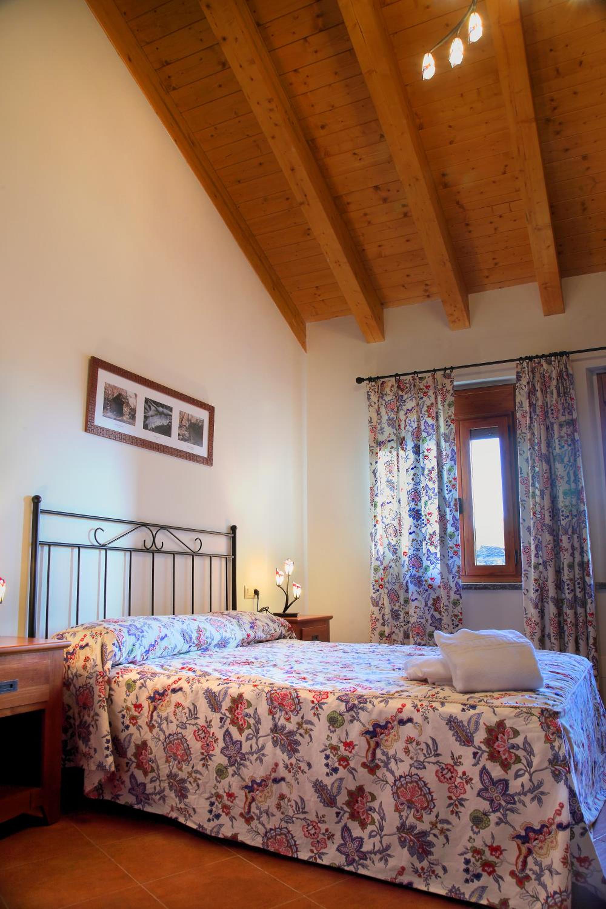 Casas Pirineo, Ainsa