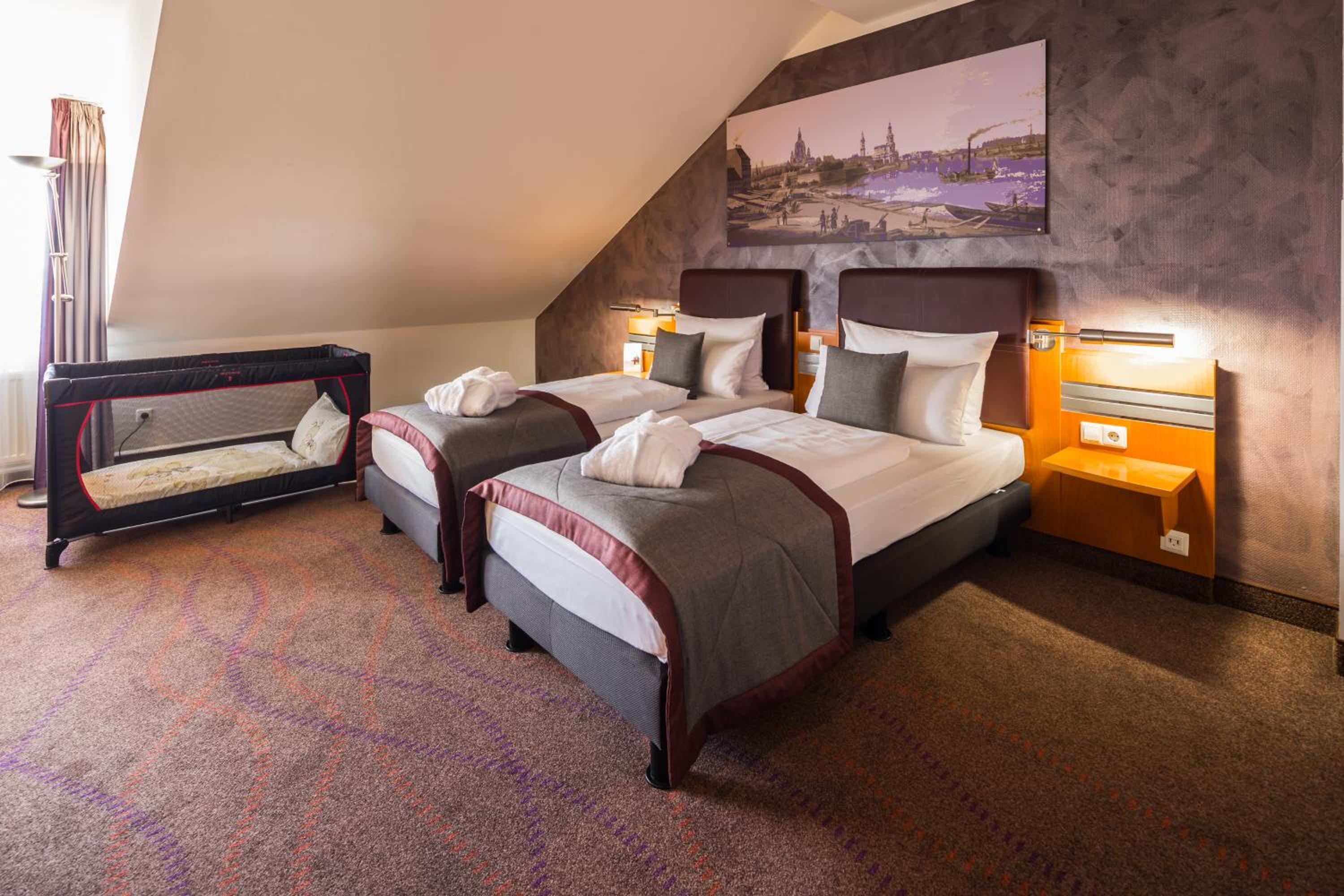 Dresden Vacations - Ramada by Wyndham Dresden - Property Image 11