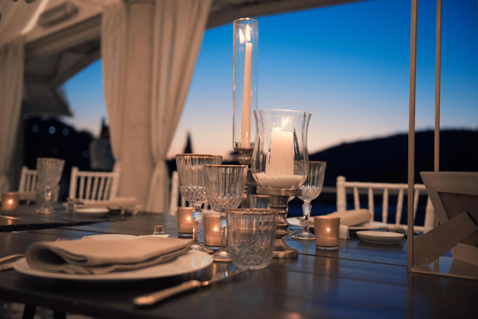 Alfresco luxury Villa with Heated pool view 4