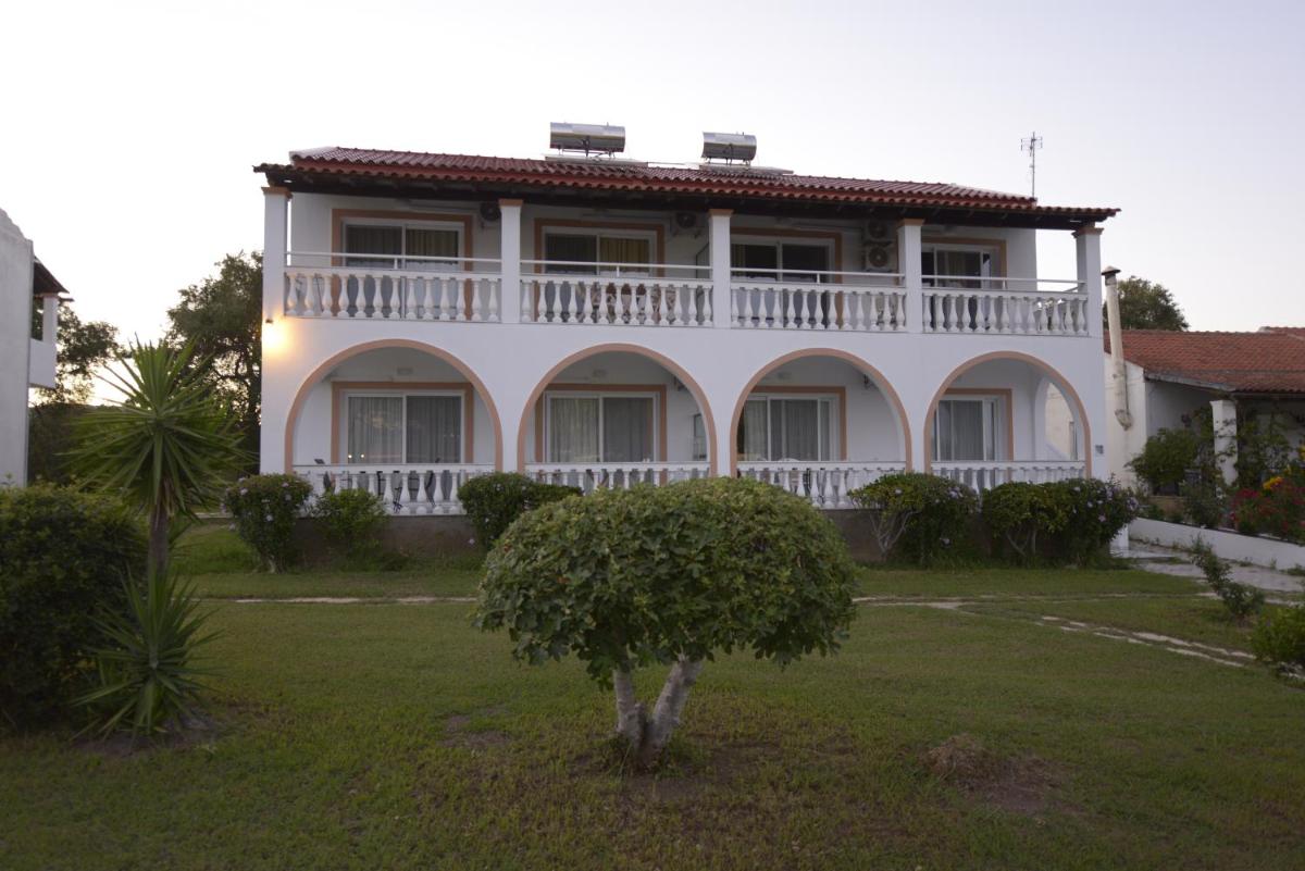 Stefanos Resort photo 3