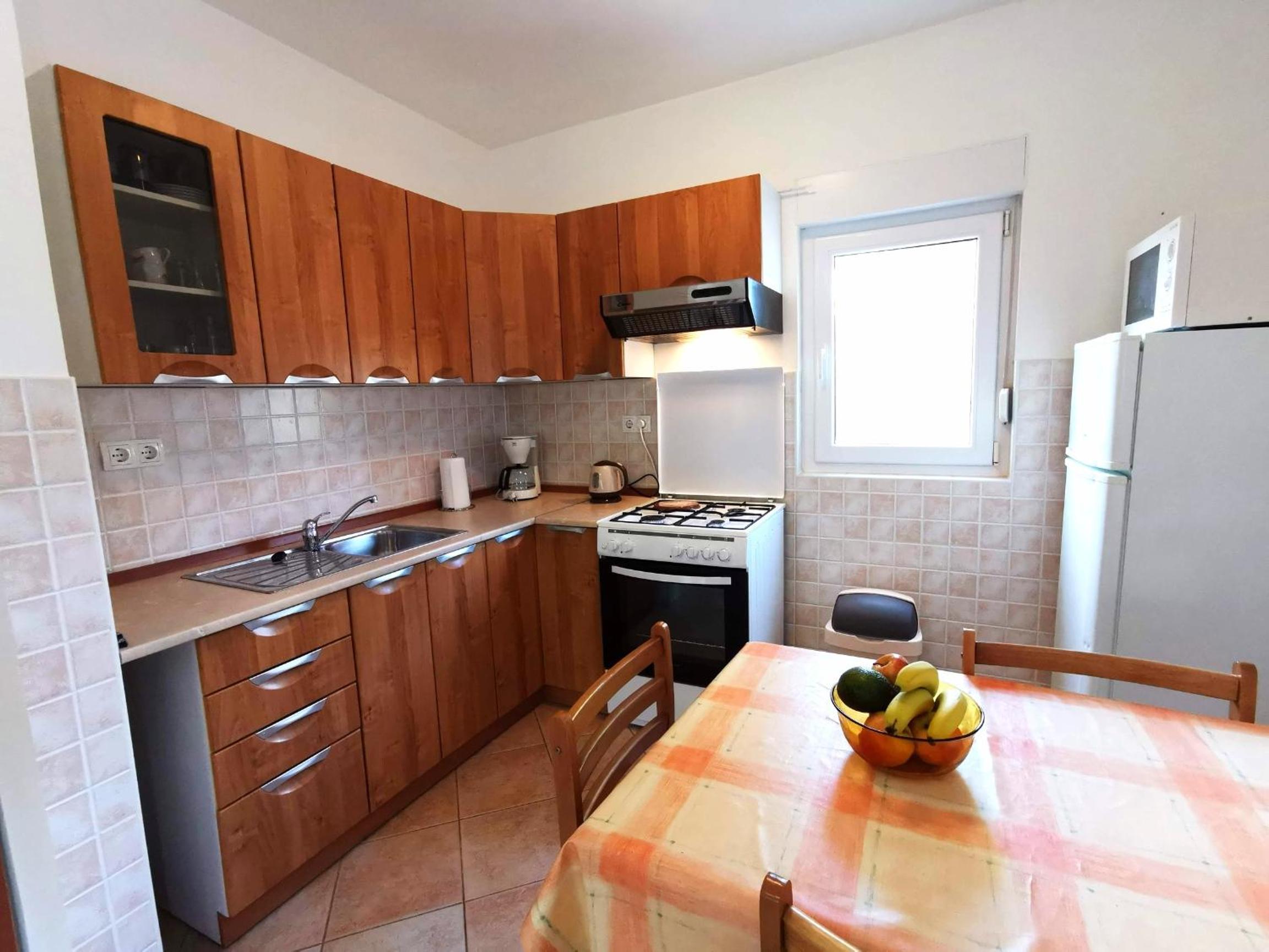 Apartment Dundo in quiet green area view 4