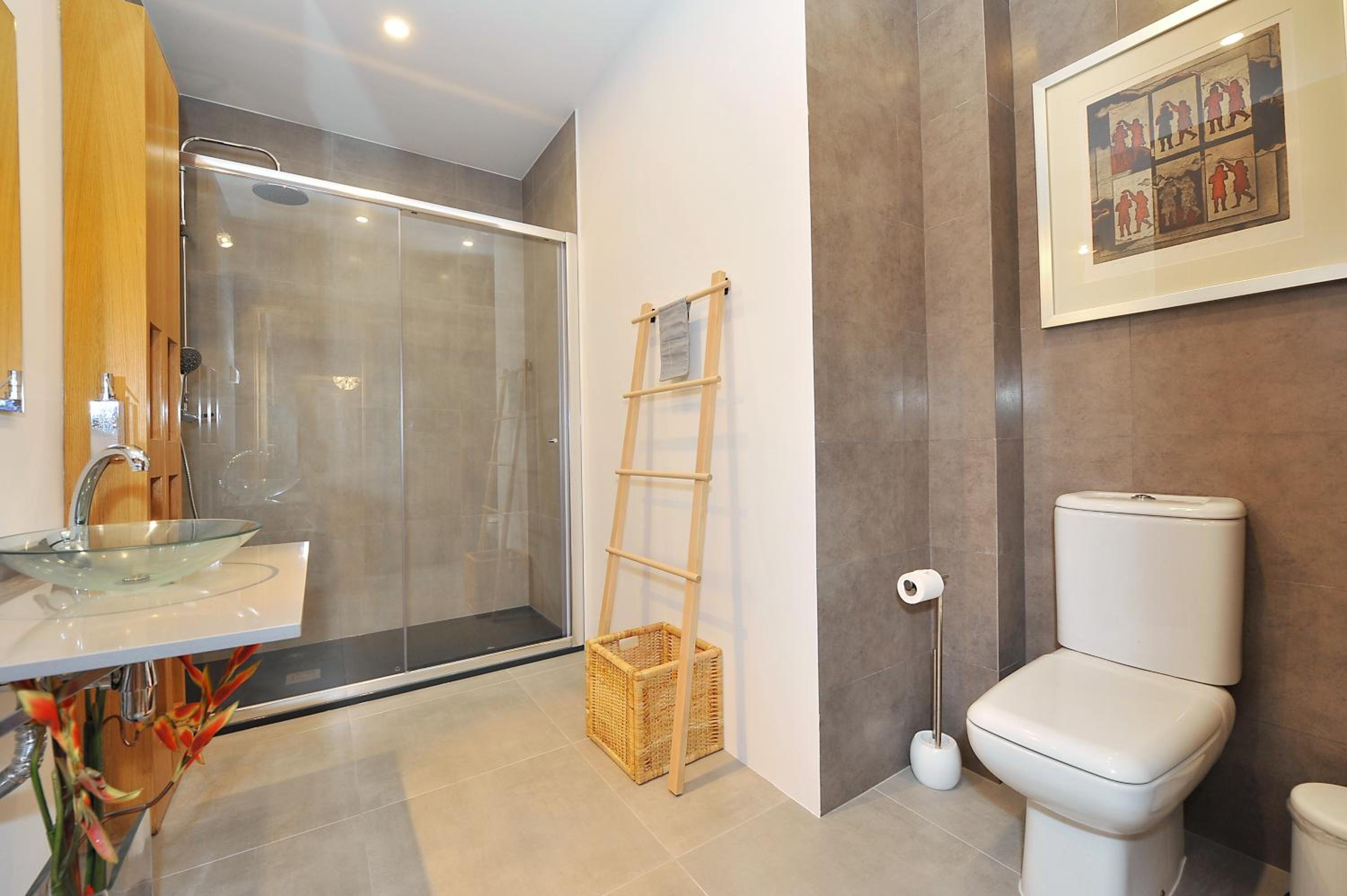 Cosy Bedrooms Guest House view 4