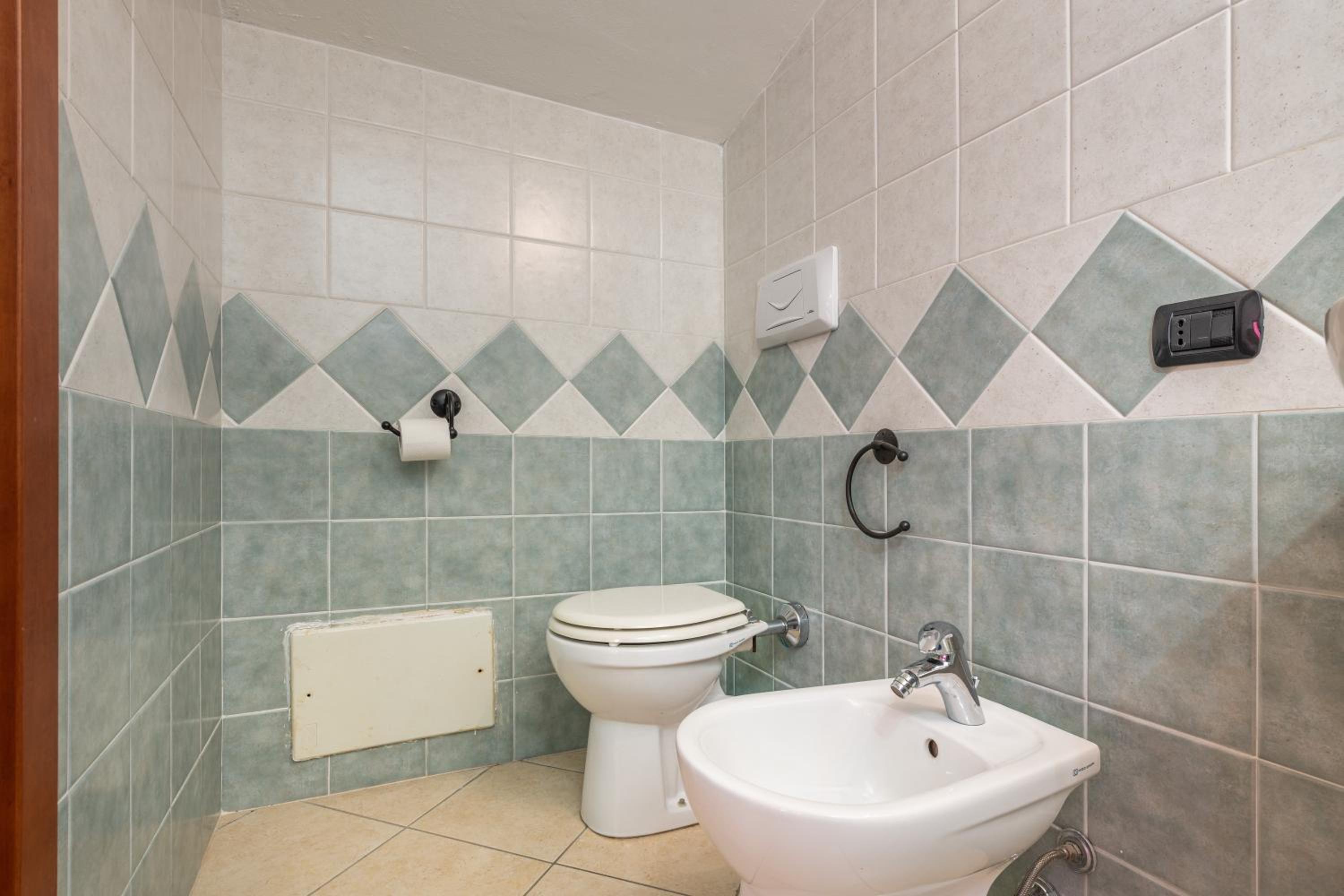 Villa Sunset en Quartu SantʼElena — bathroom