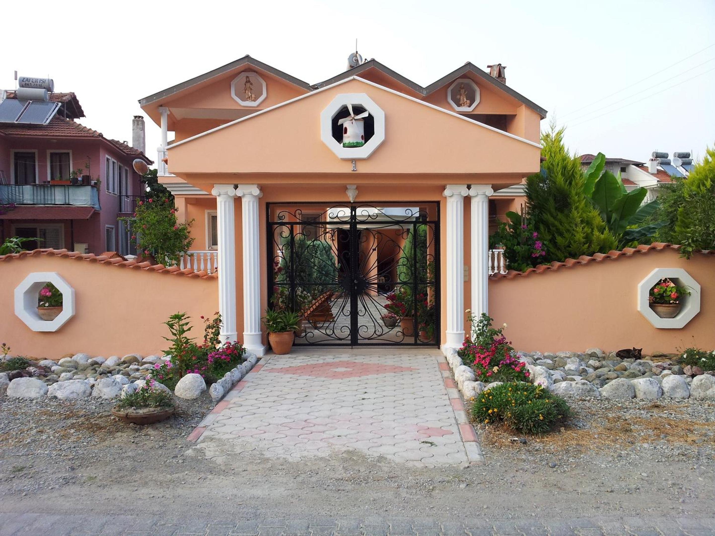 Dalyan Palace