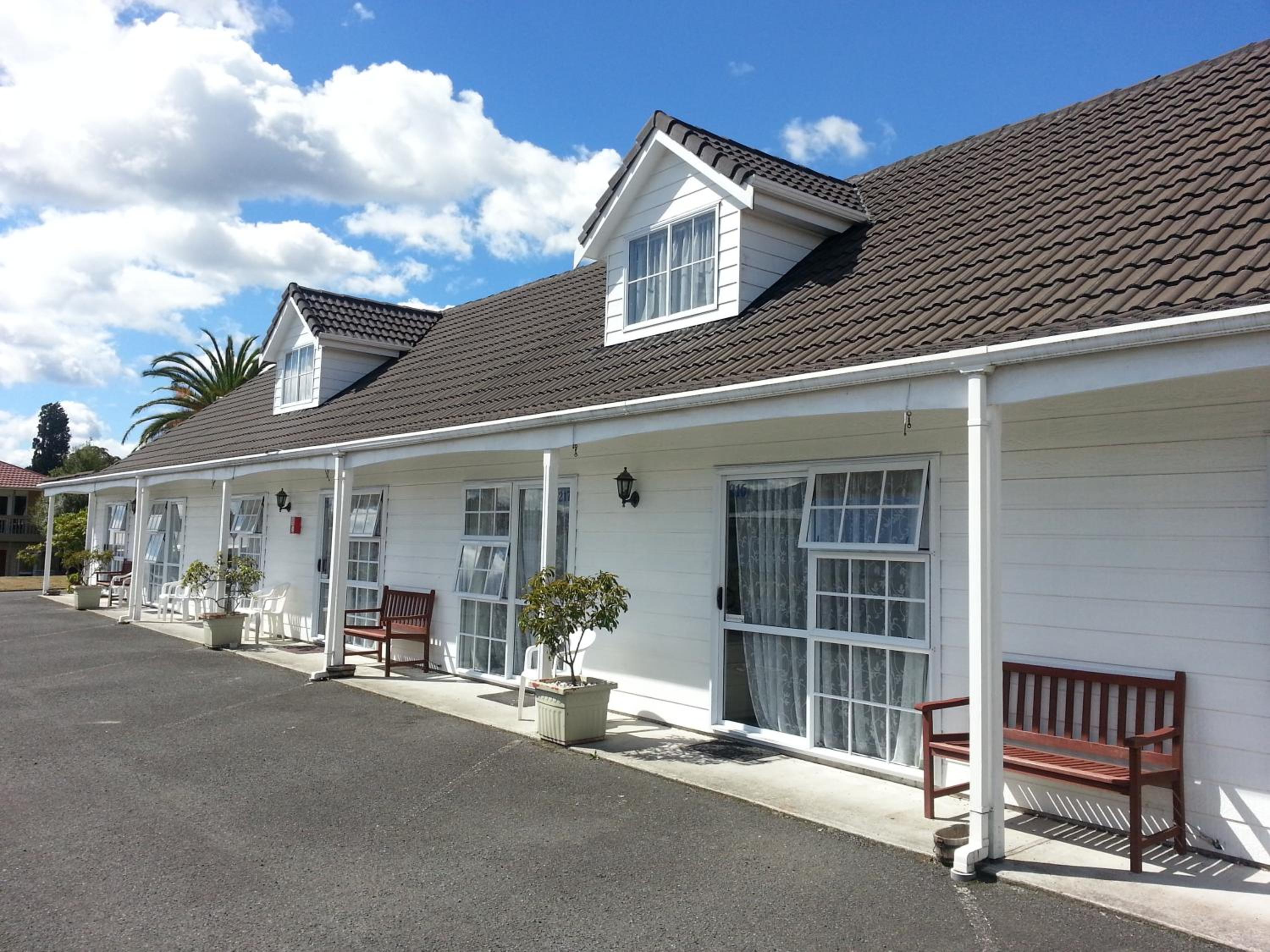 Malones Spa Motel