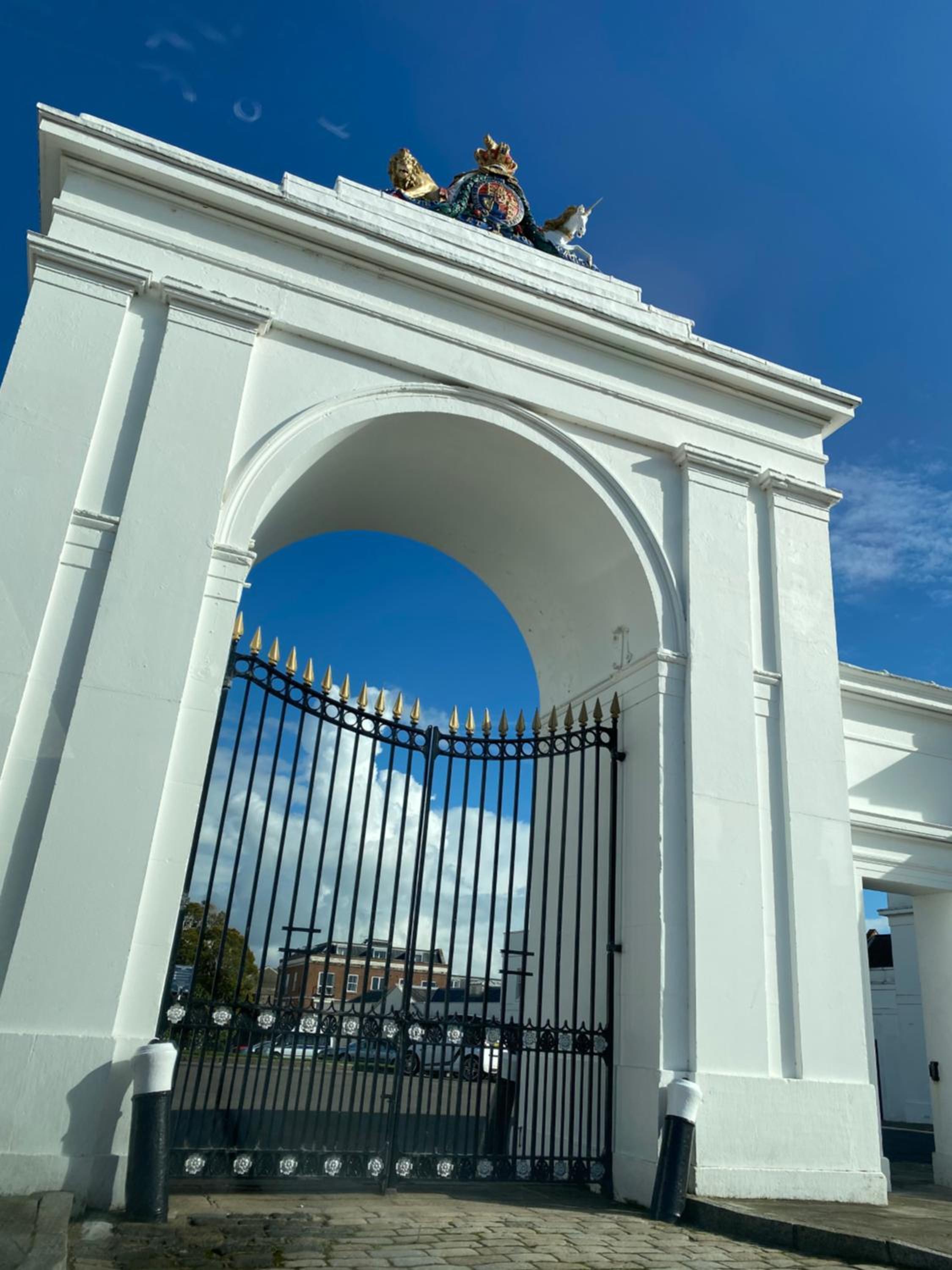 Hotel Stunning Marina apartment Gosport Portsmouth - Image 1