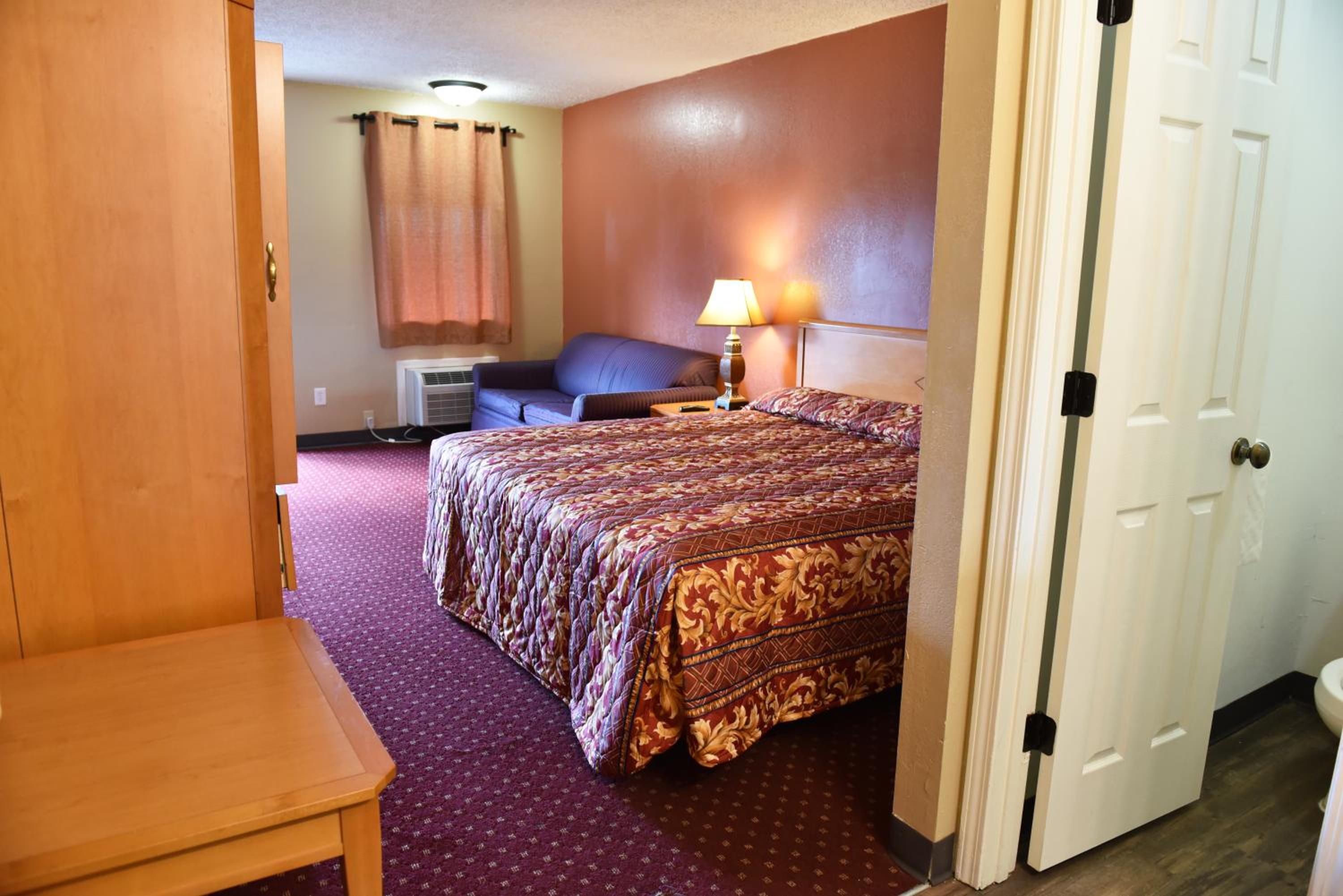 Merrillville Vacations - Knights Inn Merrillville - Property Image 18