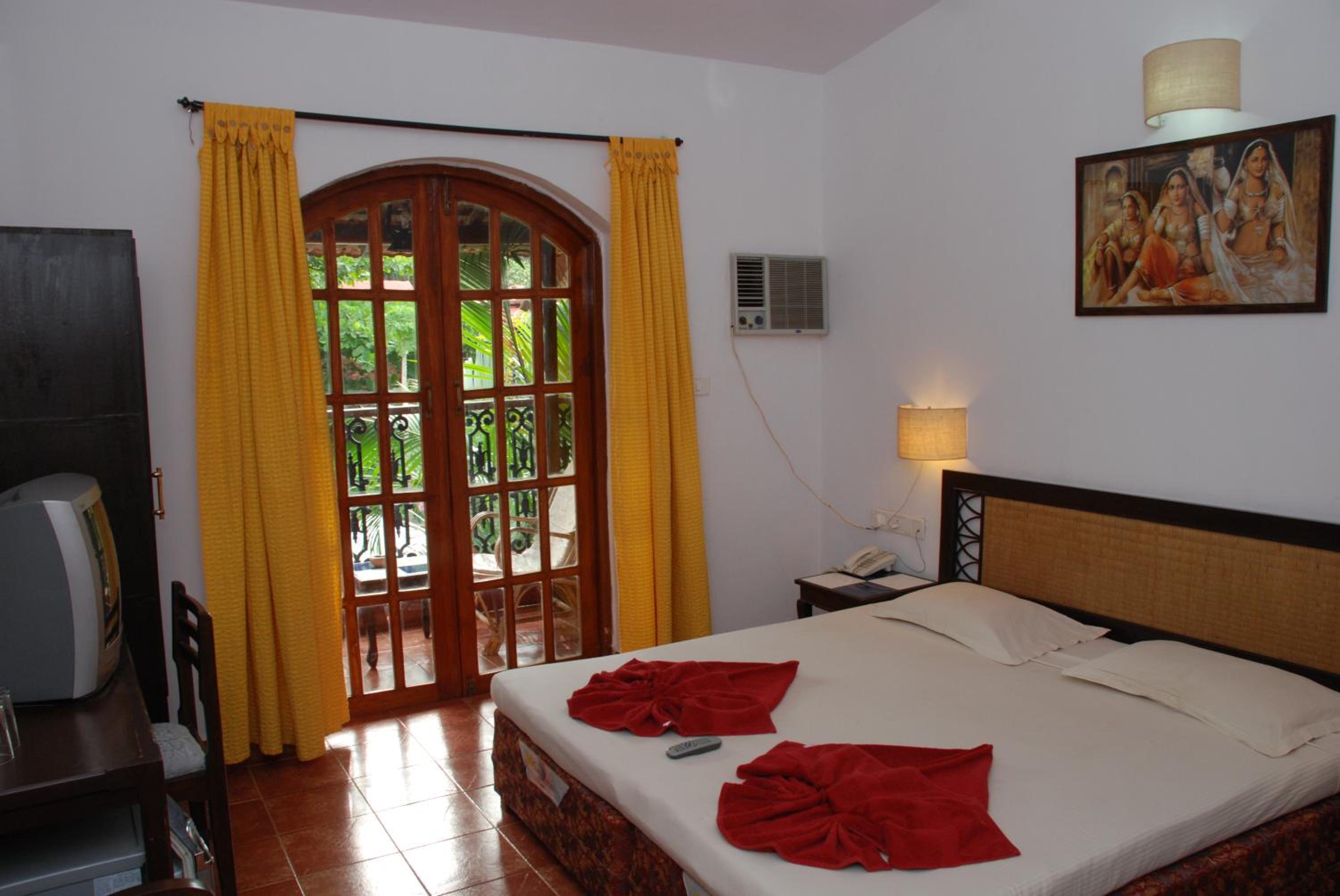 Sea Breeze Beach Resort Candolim, Goa
