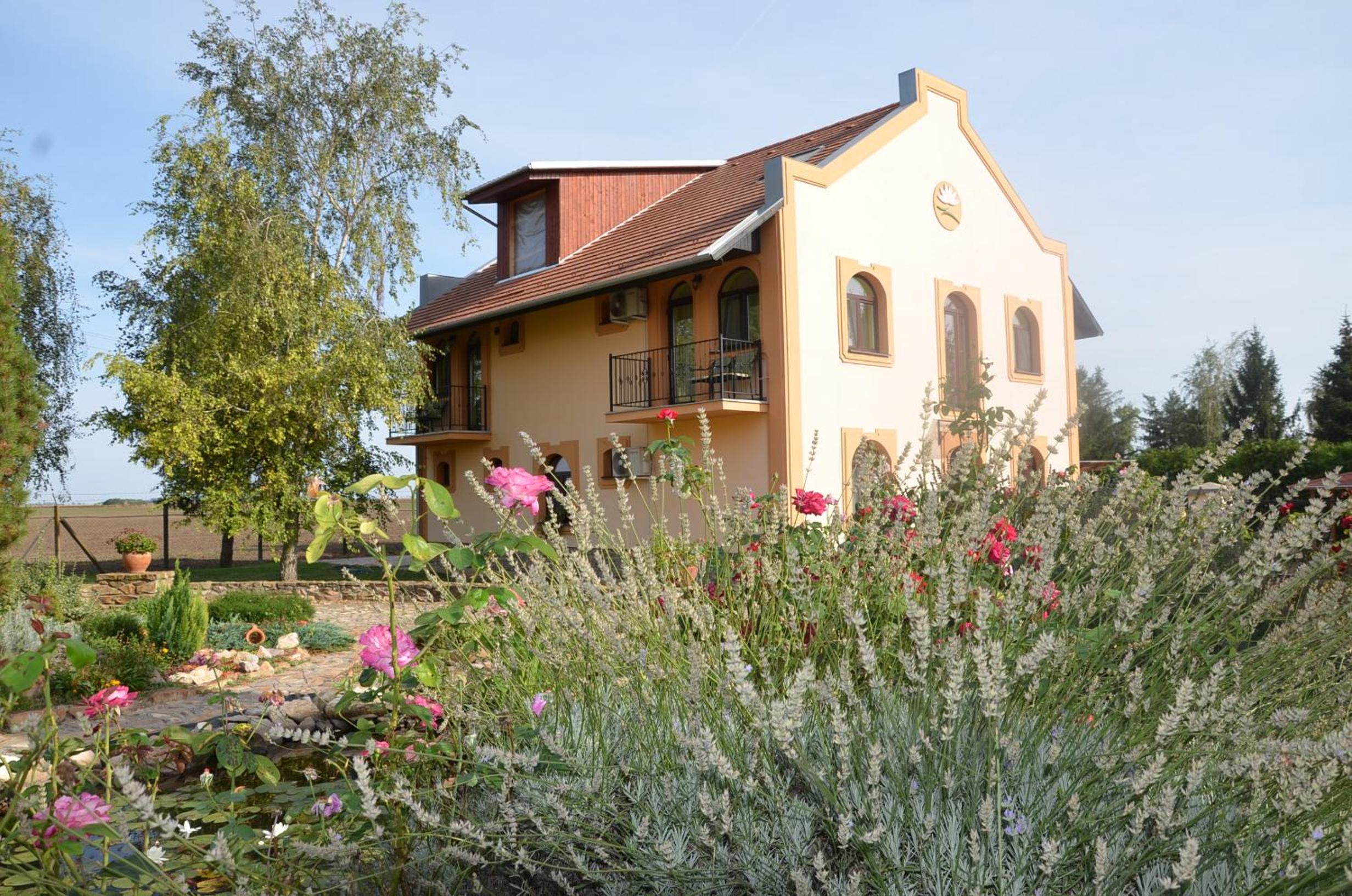 Garden Vendégház Makó view 3