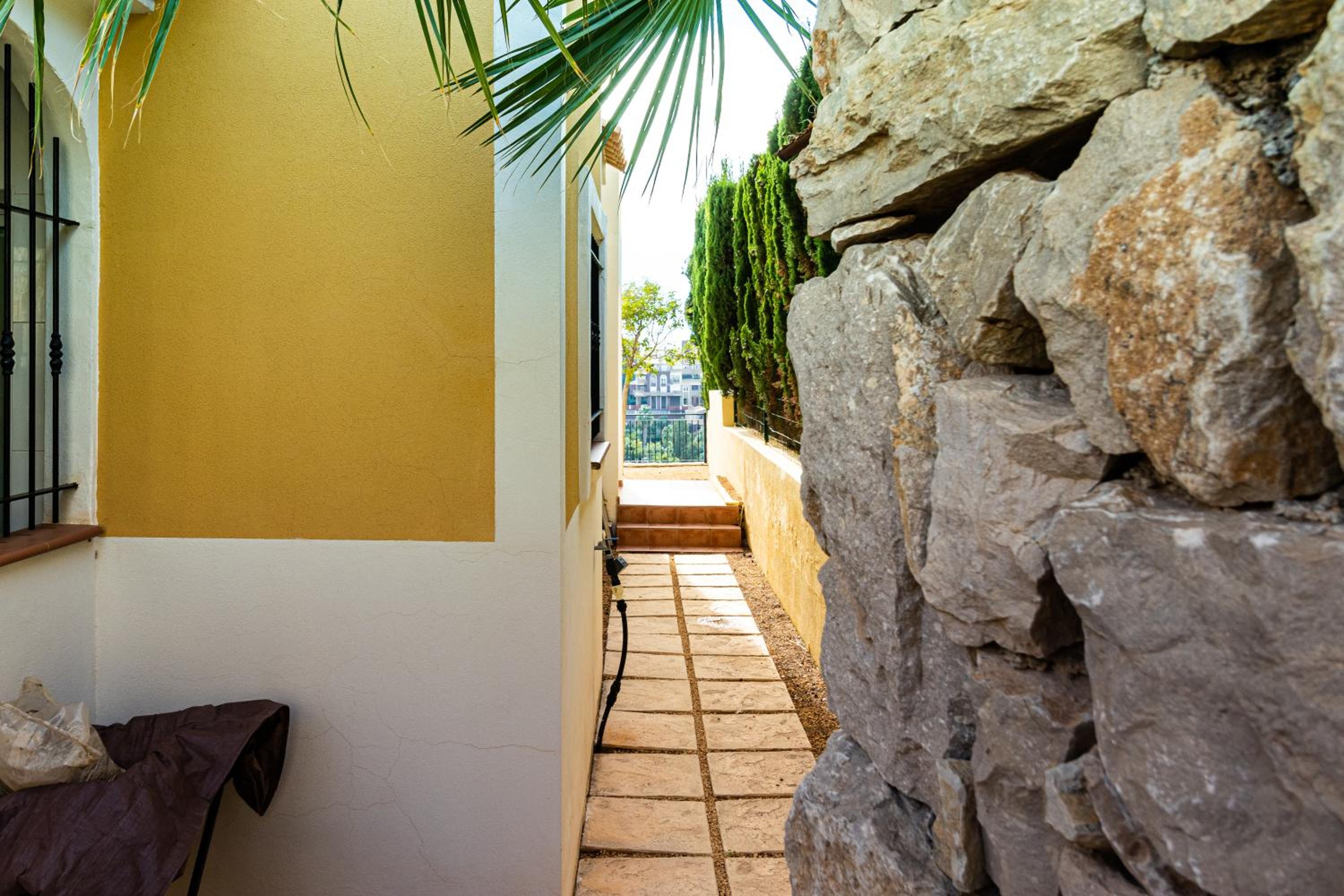 Casa la Rosaleda view 4