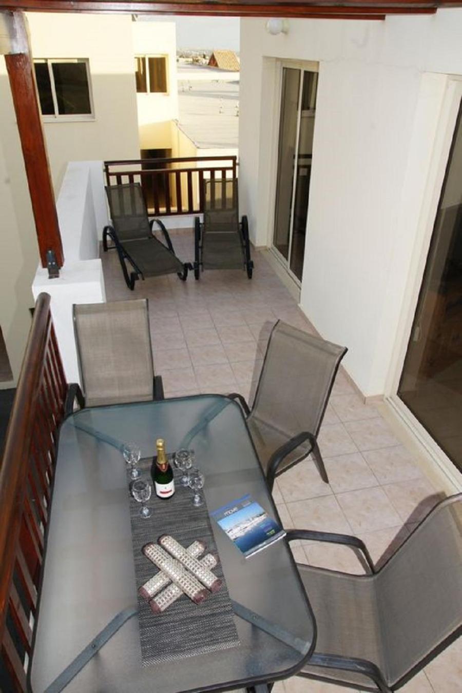 Pleasantly furnished Apartment B201 with large terrace, Wi-Fi & Android TV