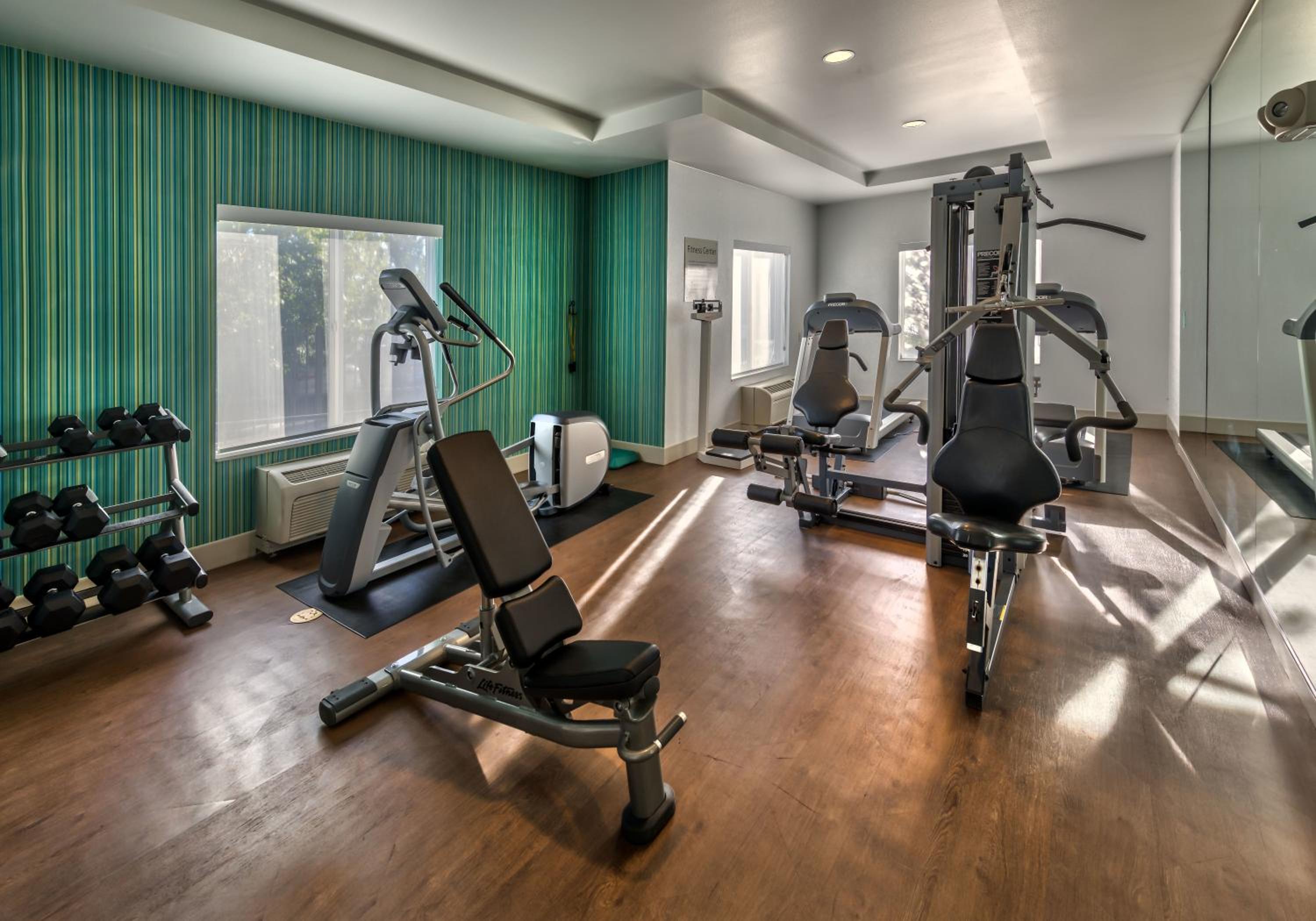 Reno Vacations - Holiday Inn Express Reno Airport, an IHG Hotel - Property Image 22