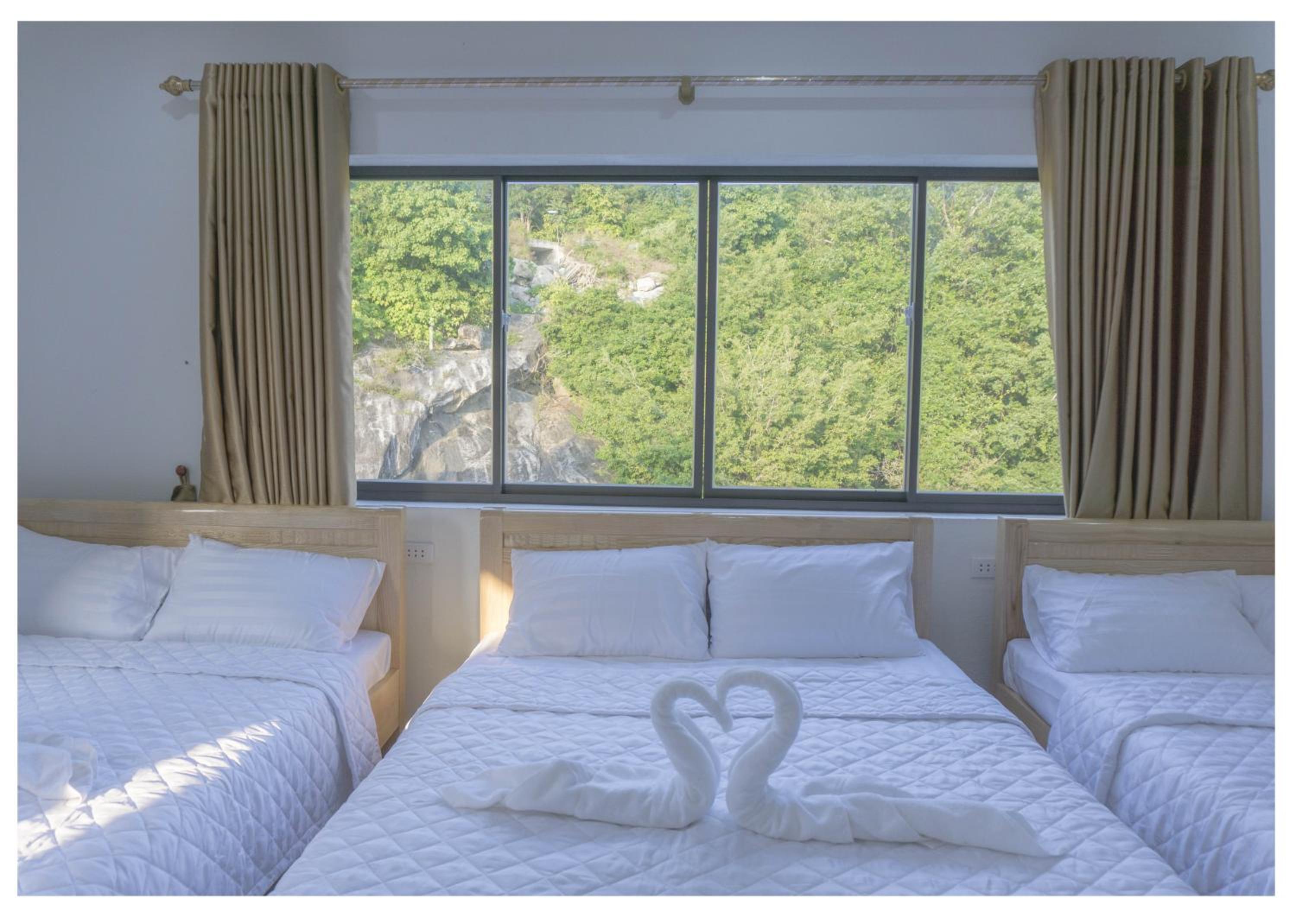 Chamisland Hanhly homestay view 5