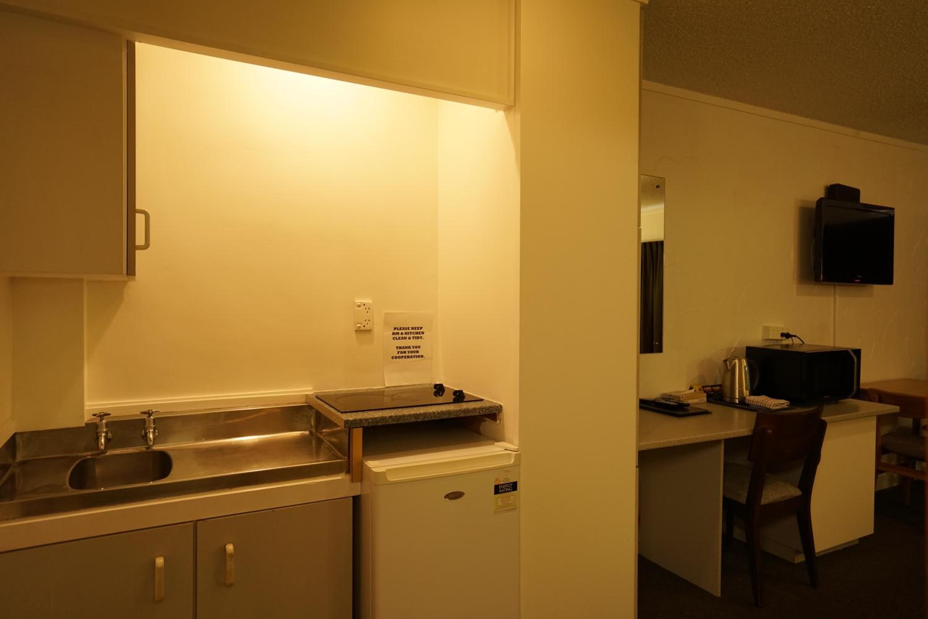 Photo 8