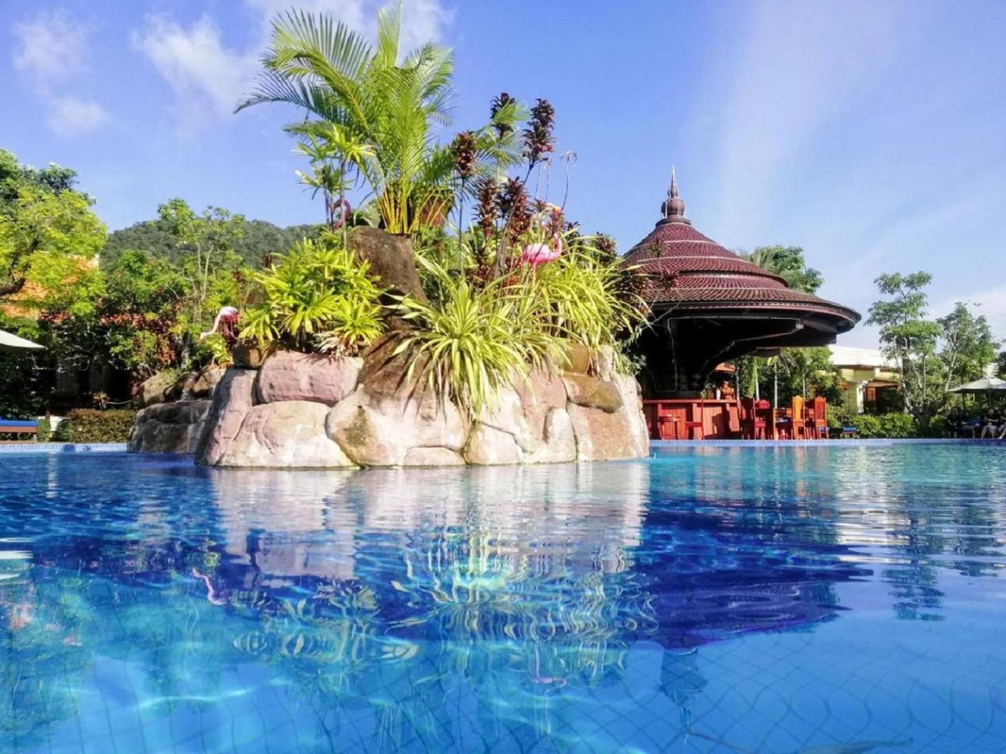 Try Palace Resort Kep