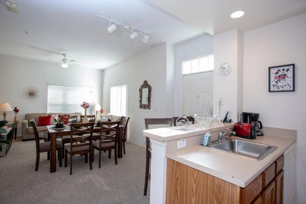 4560 Perfect Getaway close to Disney and all attraction view 4