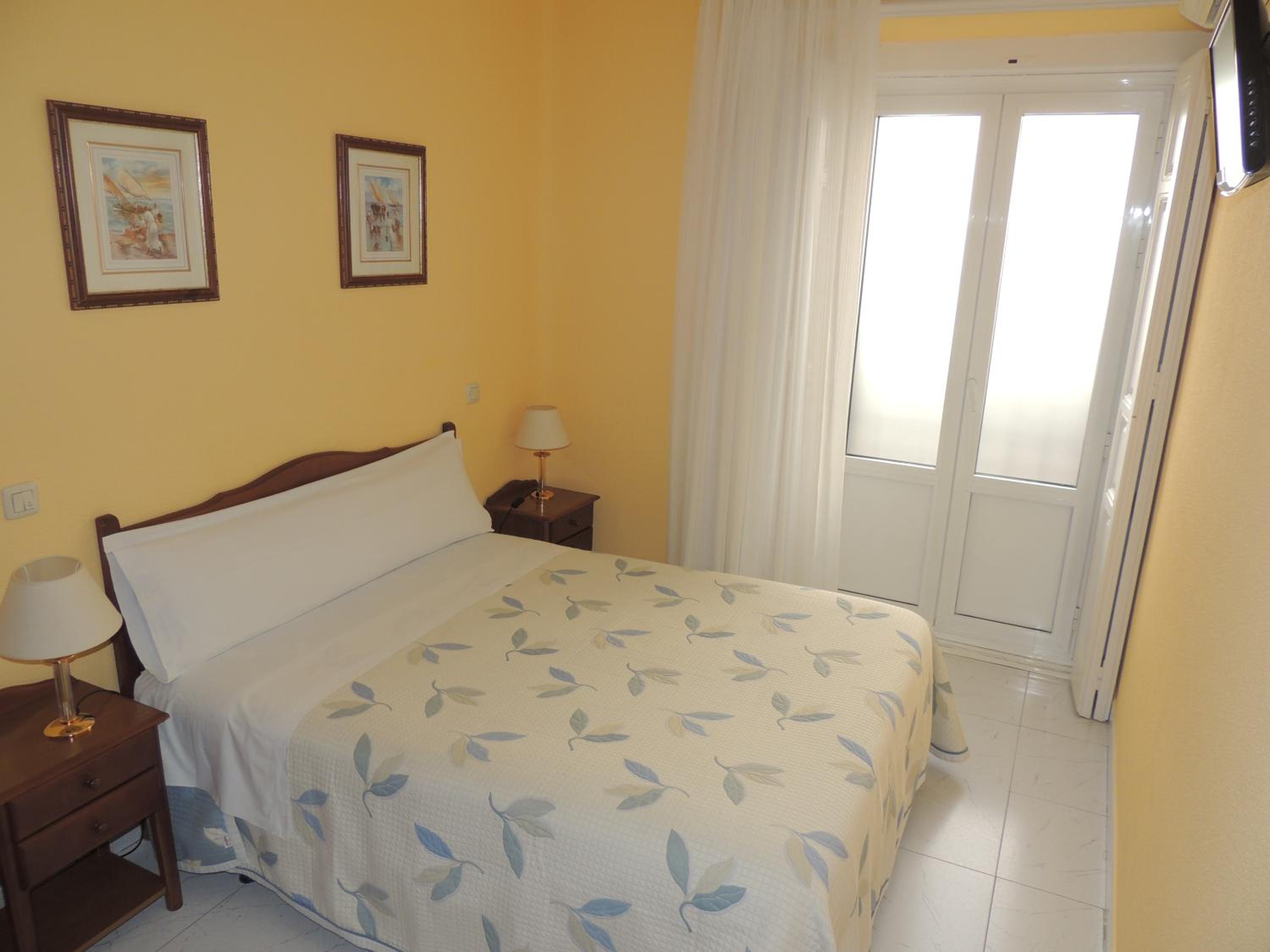 Hotel Hostal Gonzalo - Image 1