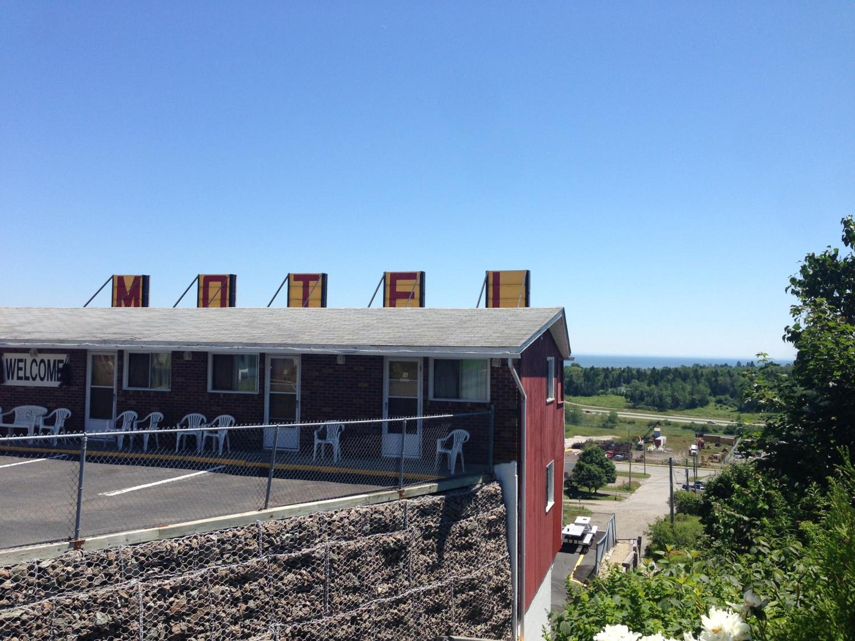Saint John Vacations - Hillside Motel - Property Image 3